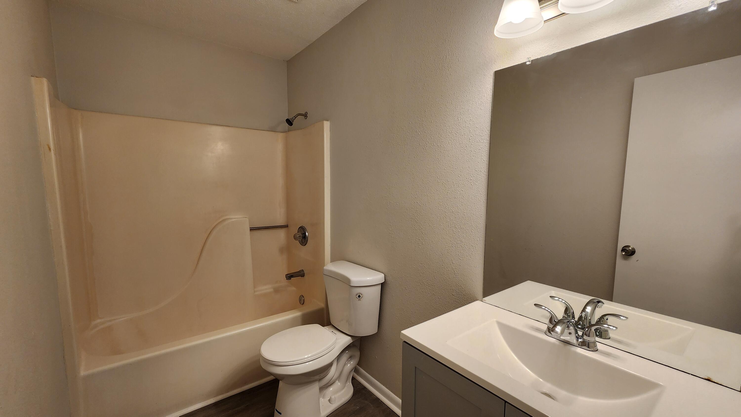 BAYVIEW WOODS - Residential