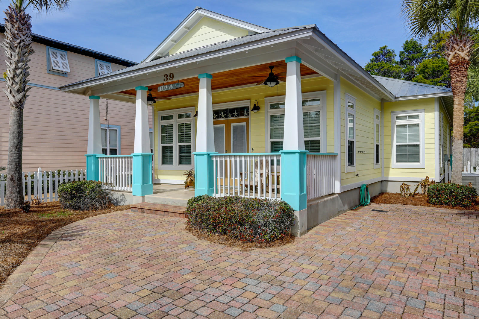 CASSINE VILLAGE - Residential