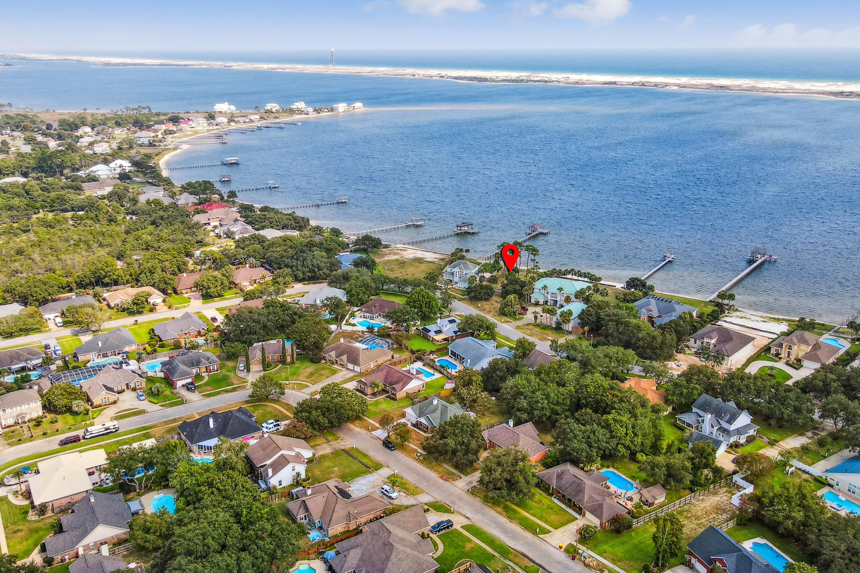 PRITCHARD POINT - Land