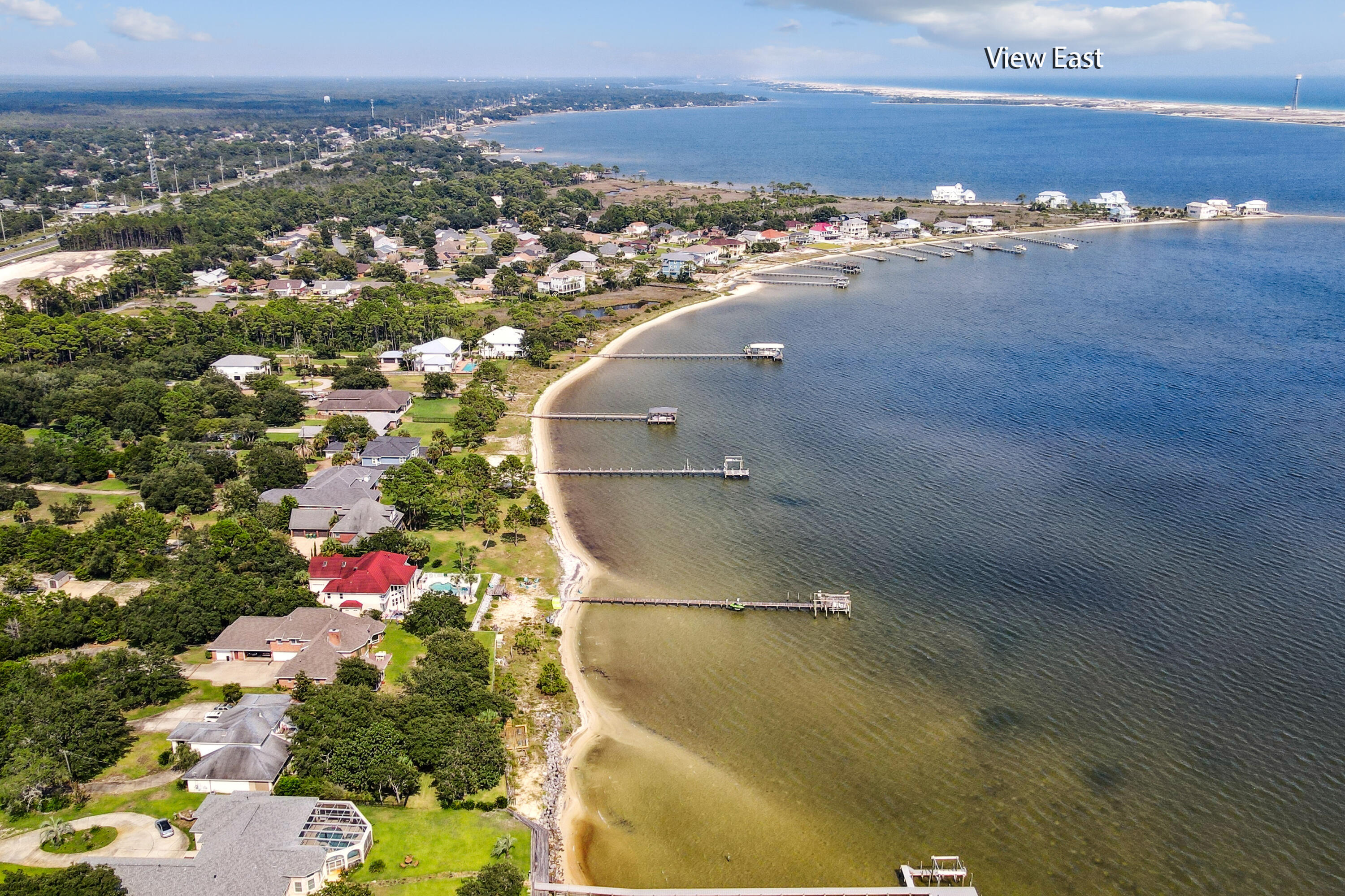 PRITCHARD POINT - Land