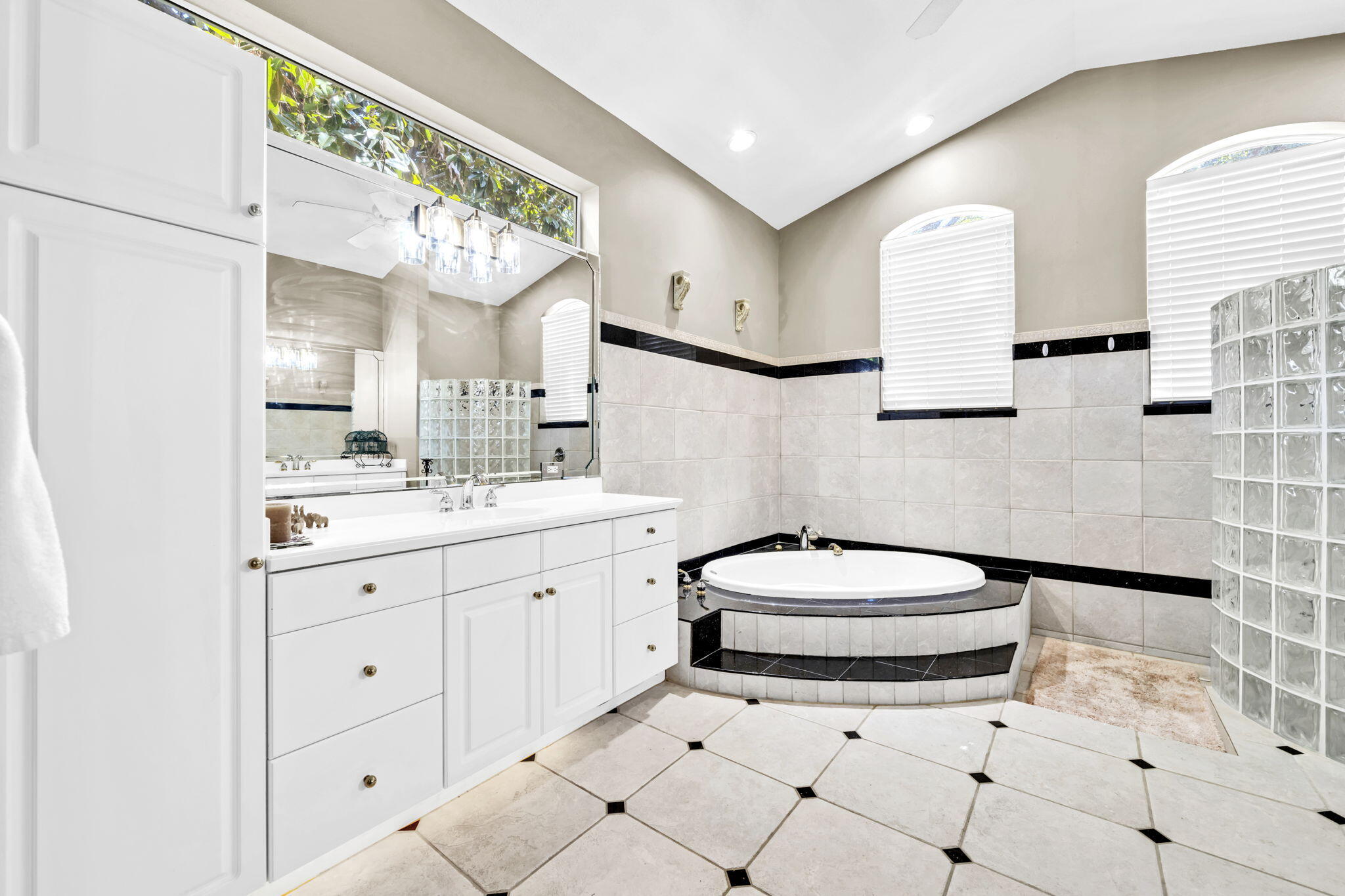 REGATTA BAY PH 1 - Residential