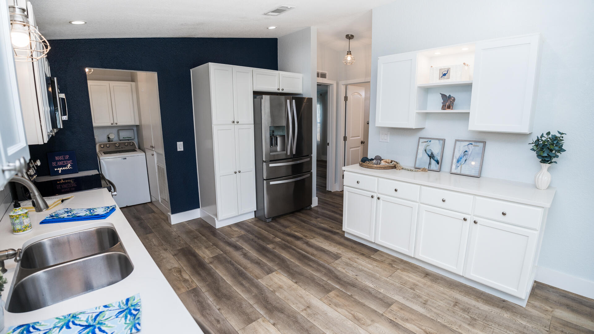 LAGUNA BEACH - Residential