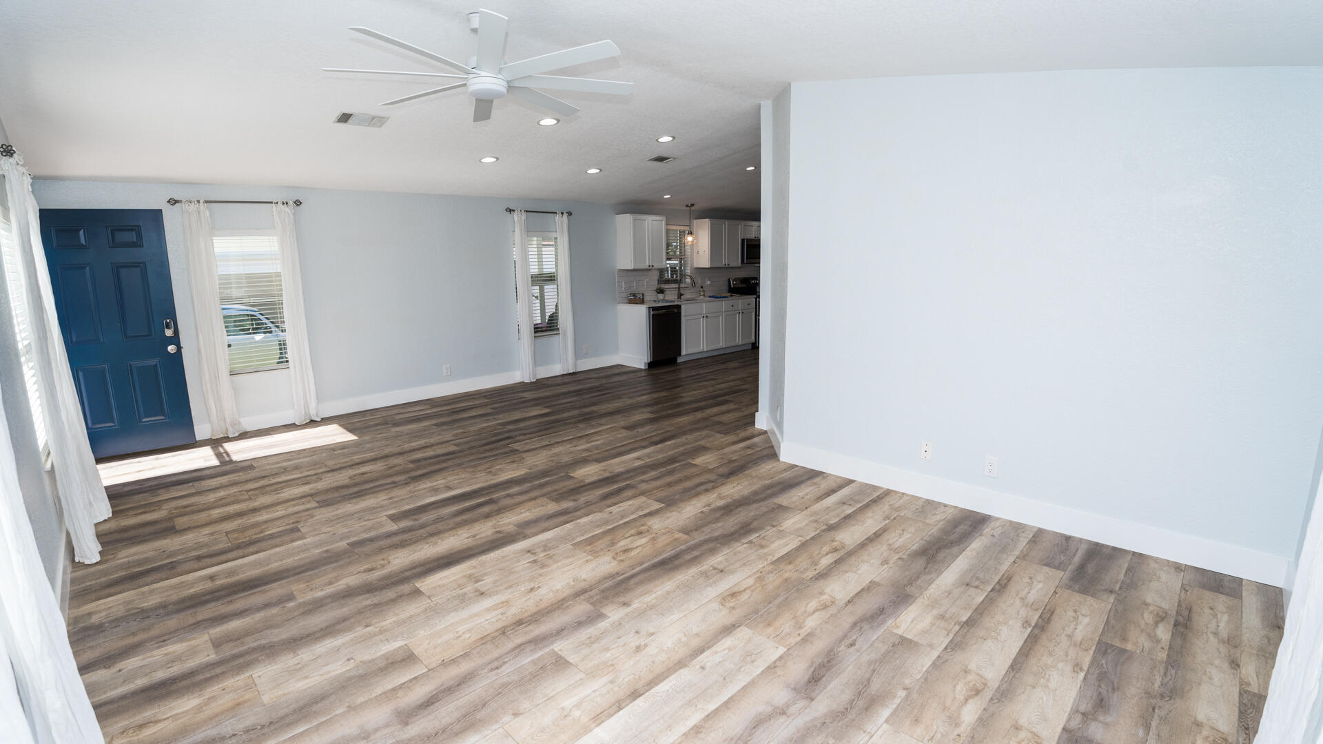 LAGUNA BEACH - Residential