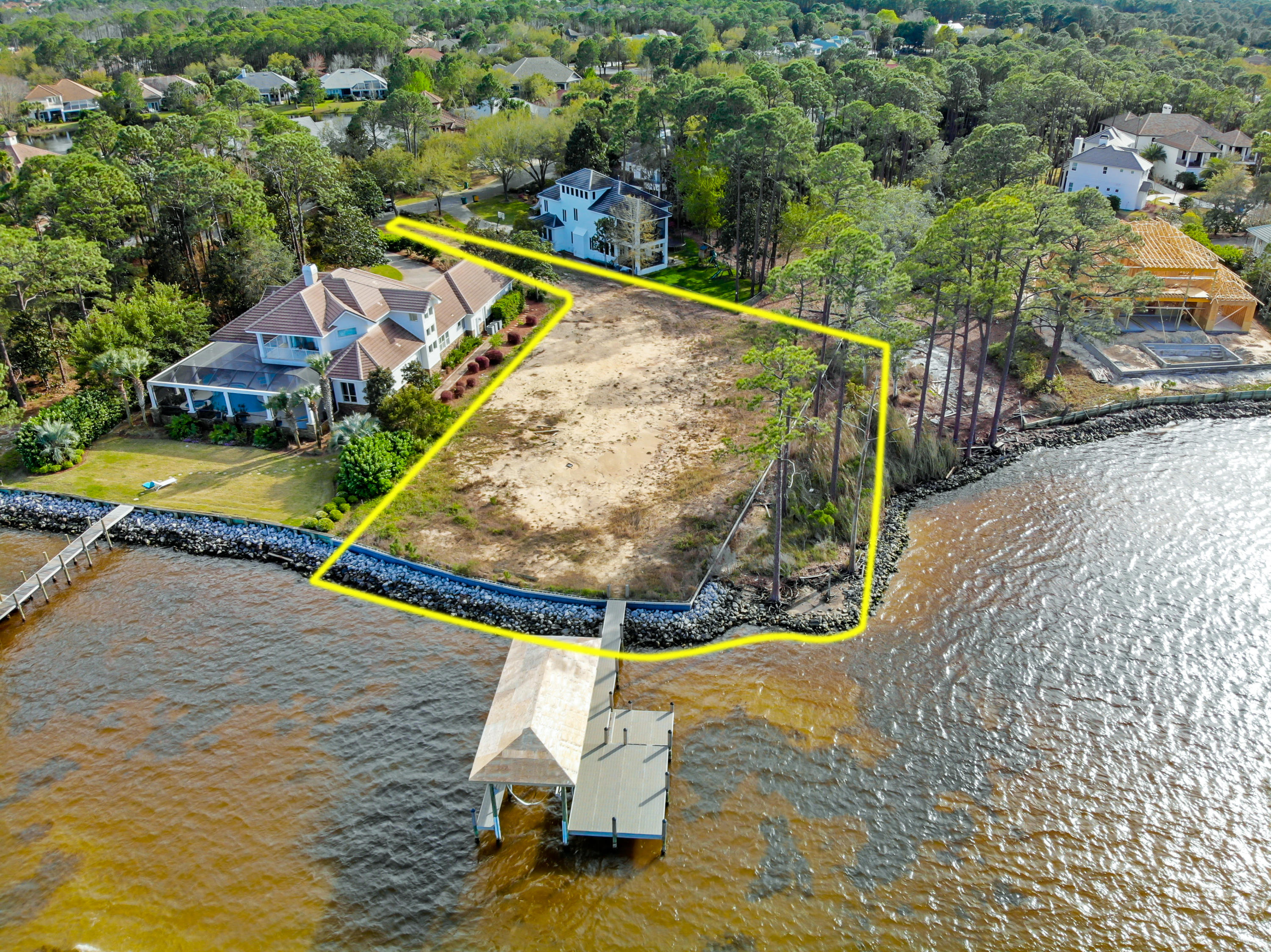 Regatta Bay (Commodore Point) - Land