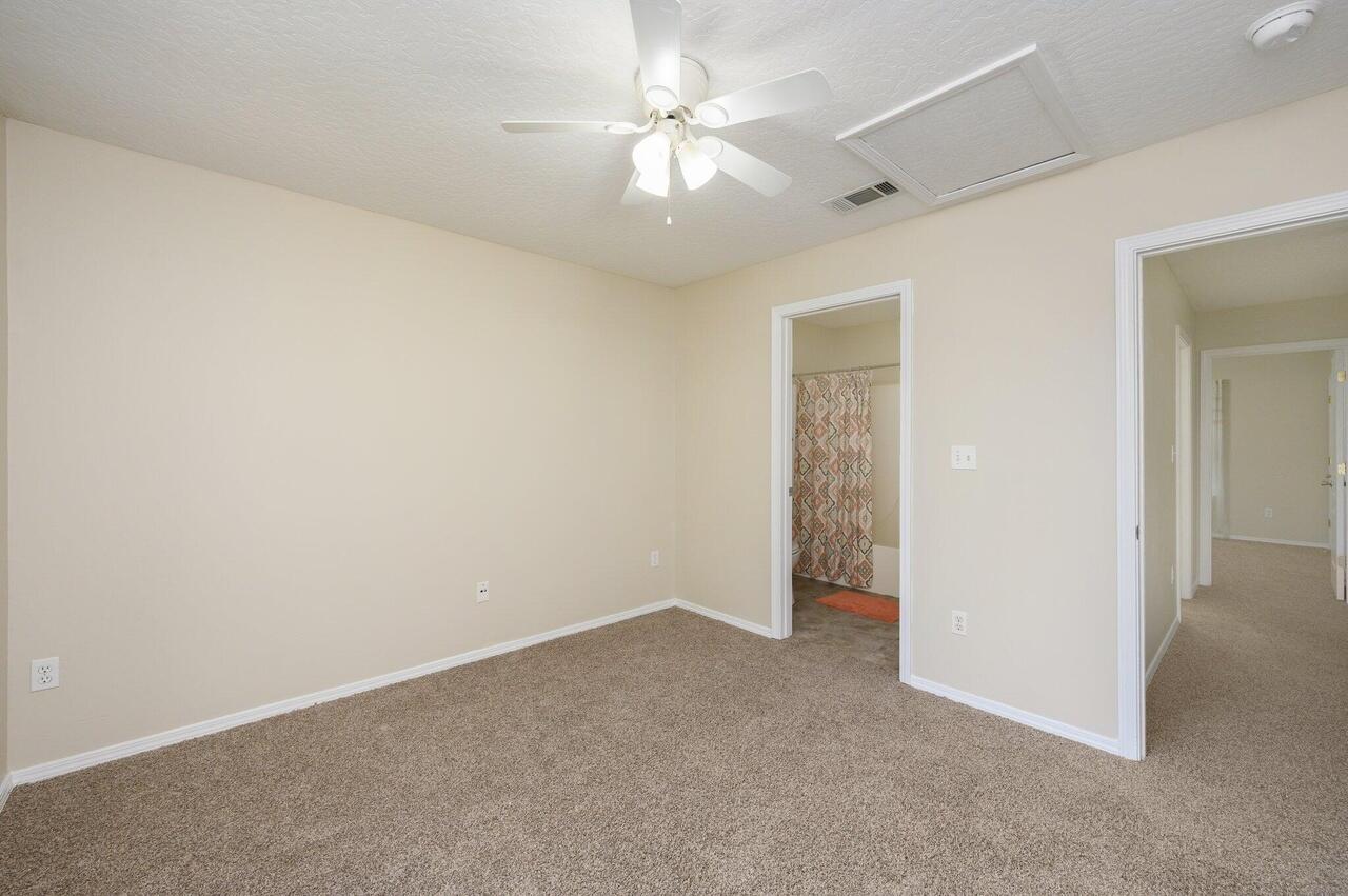 SHAY LIN TOWN HOMES - Residential Lease