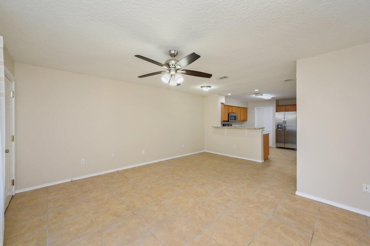 SHAY LIN TOWN HOMES - Residential Lease
