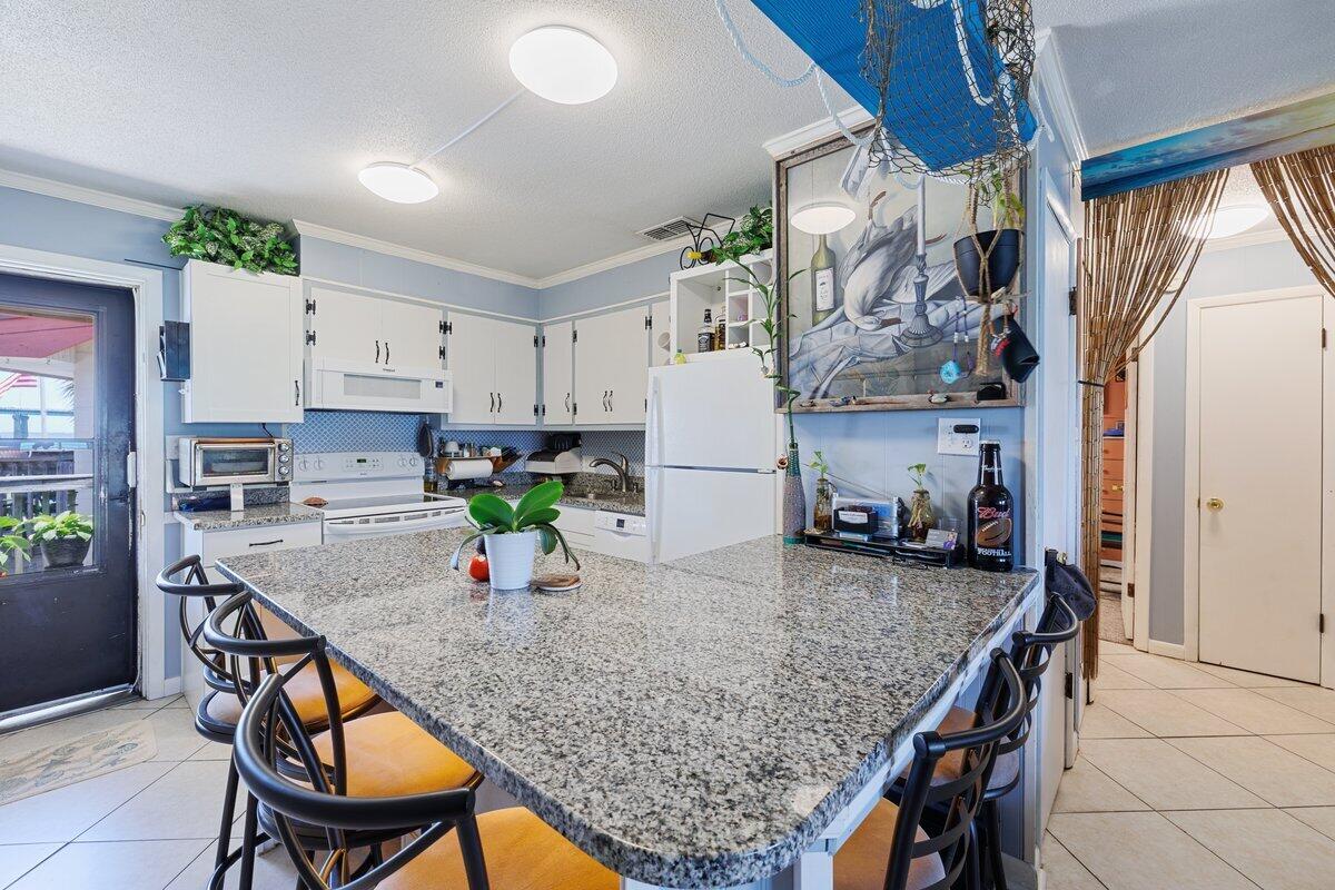 WATERWAY CONDO - Residential