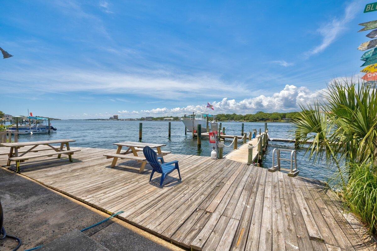 WATERWAY CONDO - Residential