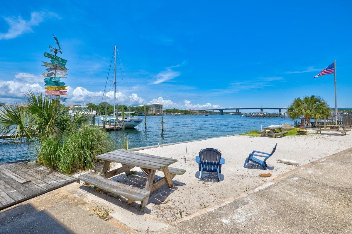 WATERWAY CONDO - Residential