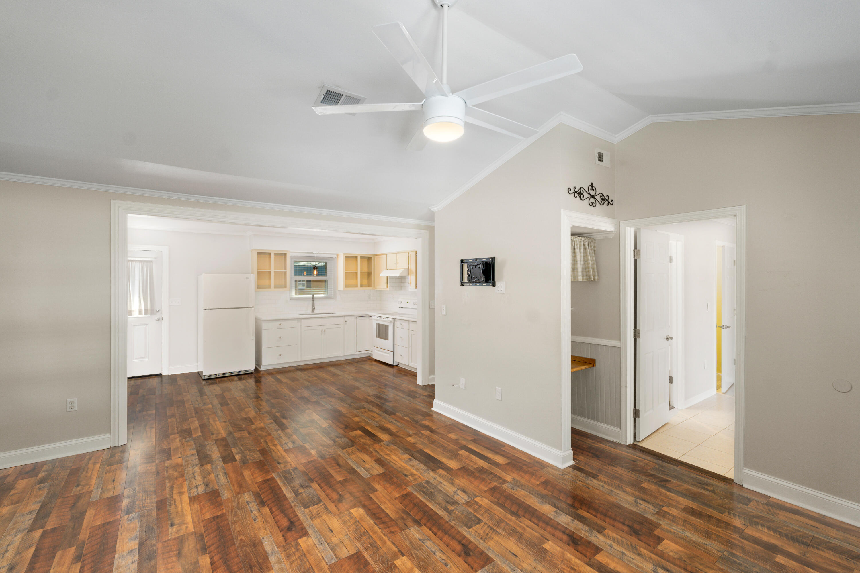 NORMANDY TERRACE - Residential