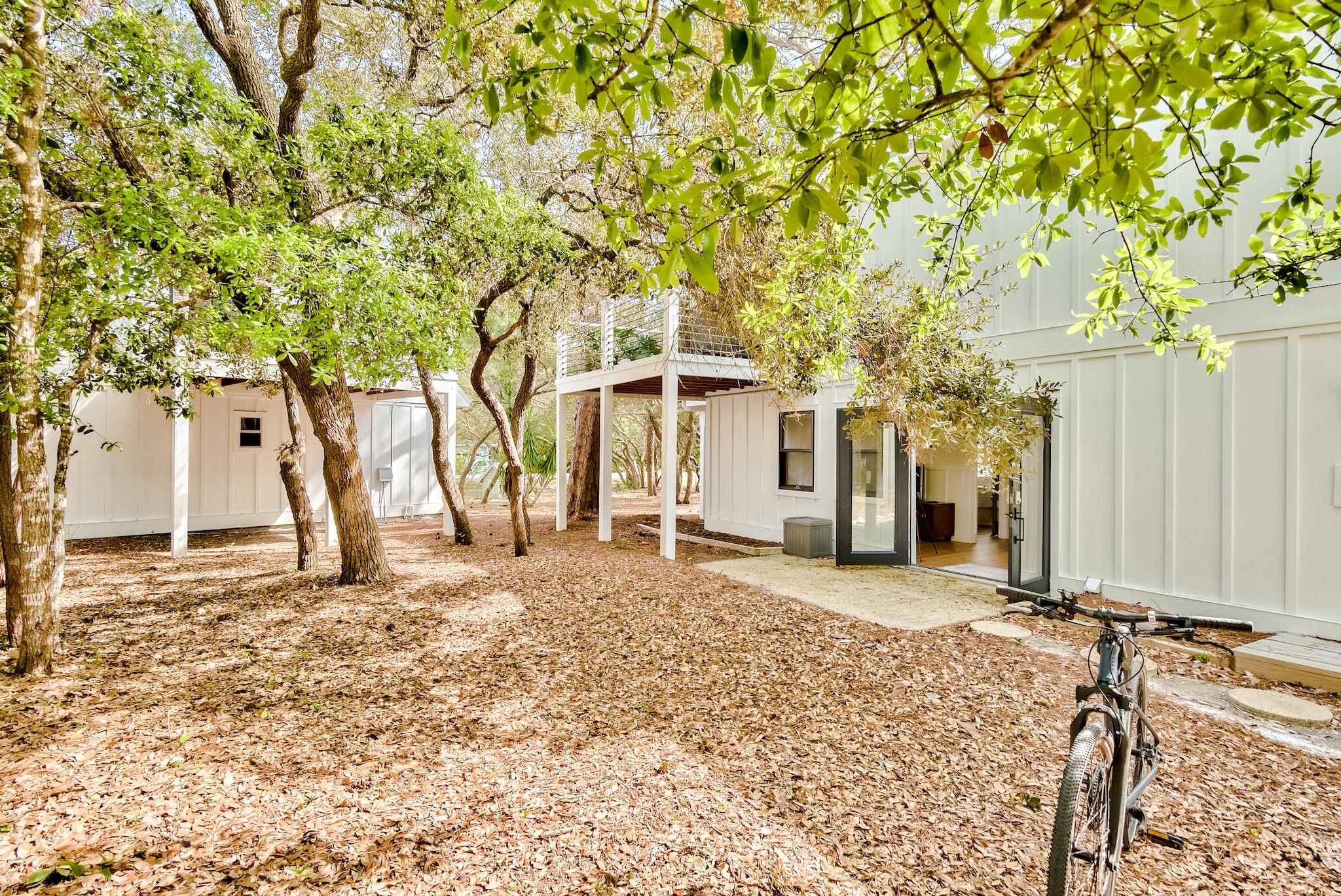 BEACH HIGHLANDS - Residential