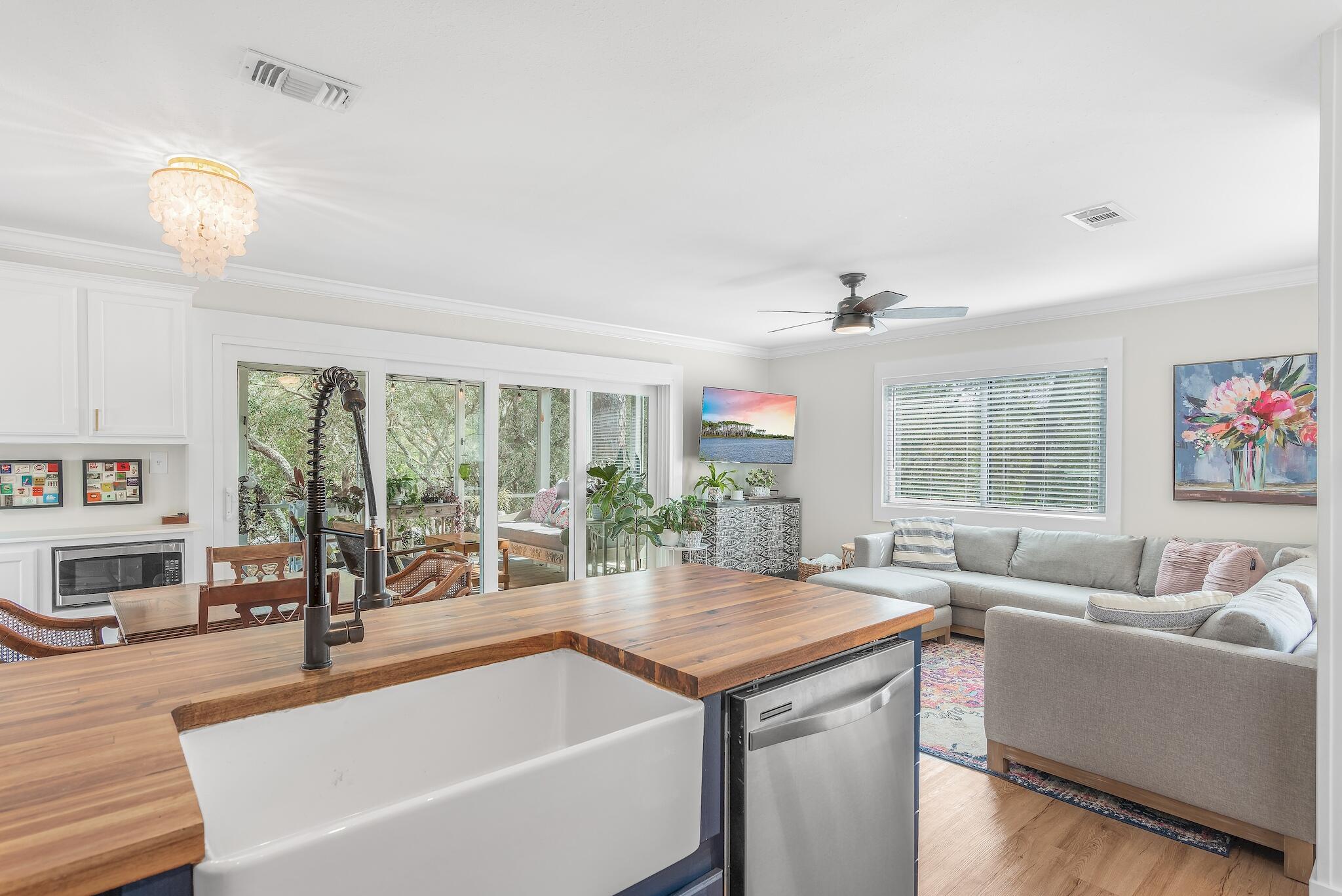 BEACH HIGHLANDS - Residential