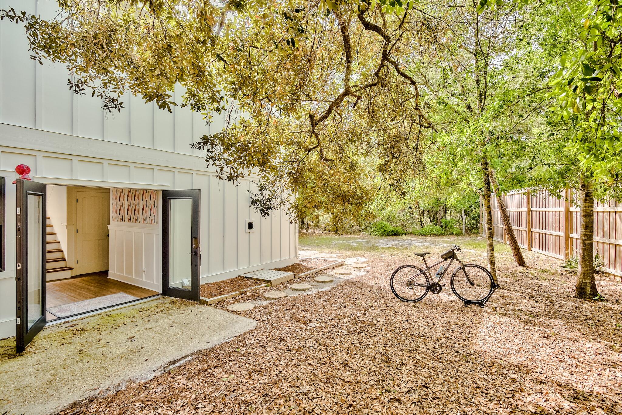 BEACH HIGHLANDS - Residential