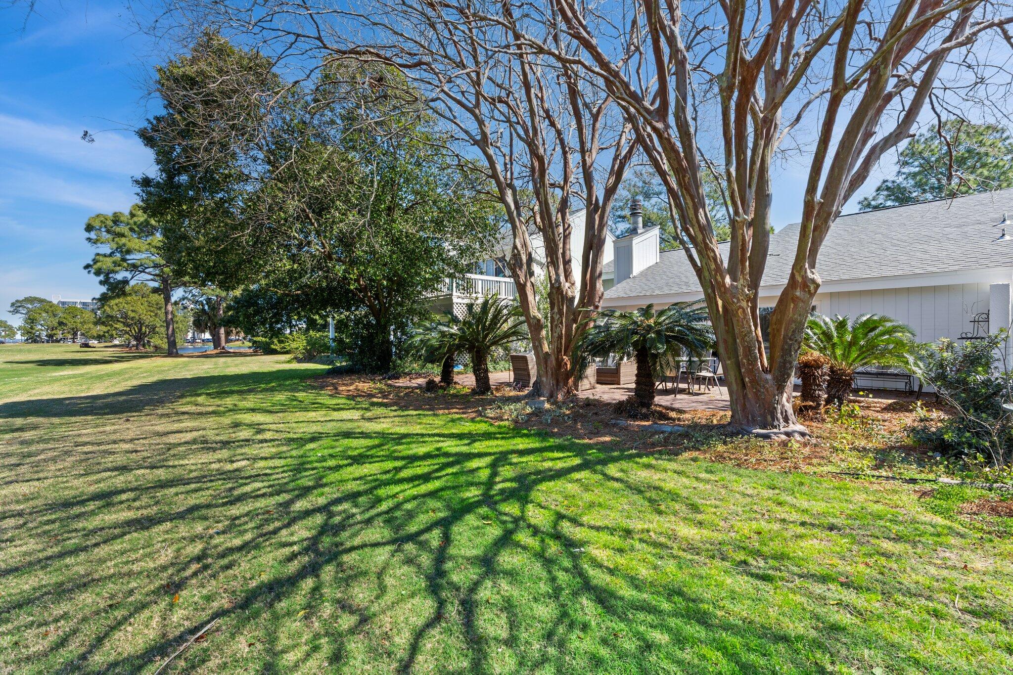 LINKSIDE VILLAGE UNIT 1 - Residential