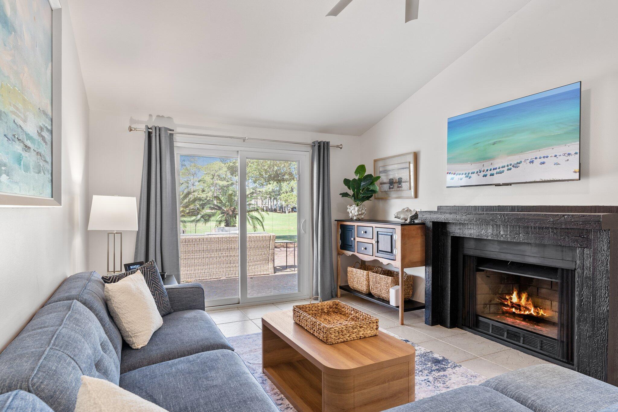 LINKSIDE VILLAGE UNIT 1 - Residential