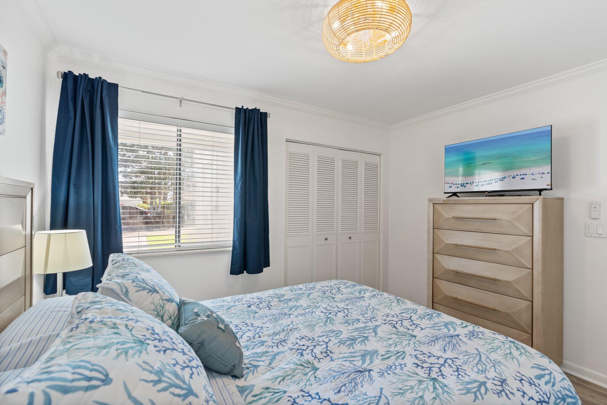 LINKSIDE VILLAGE UNIT 1 - Residential