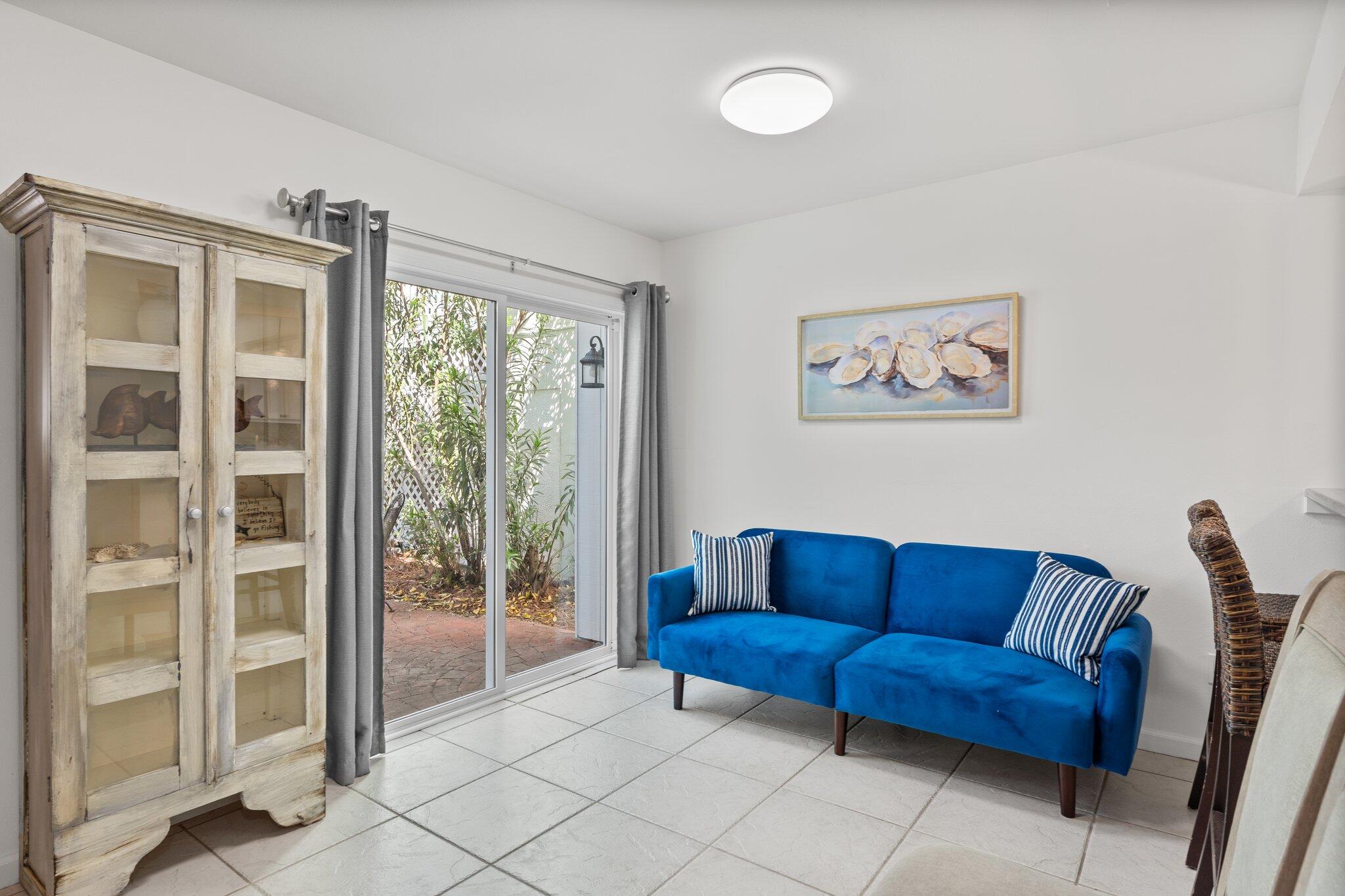 LINKSIDE VILLAGE UNIT 1 - Residential