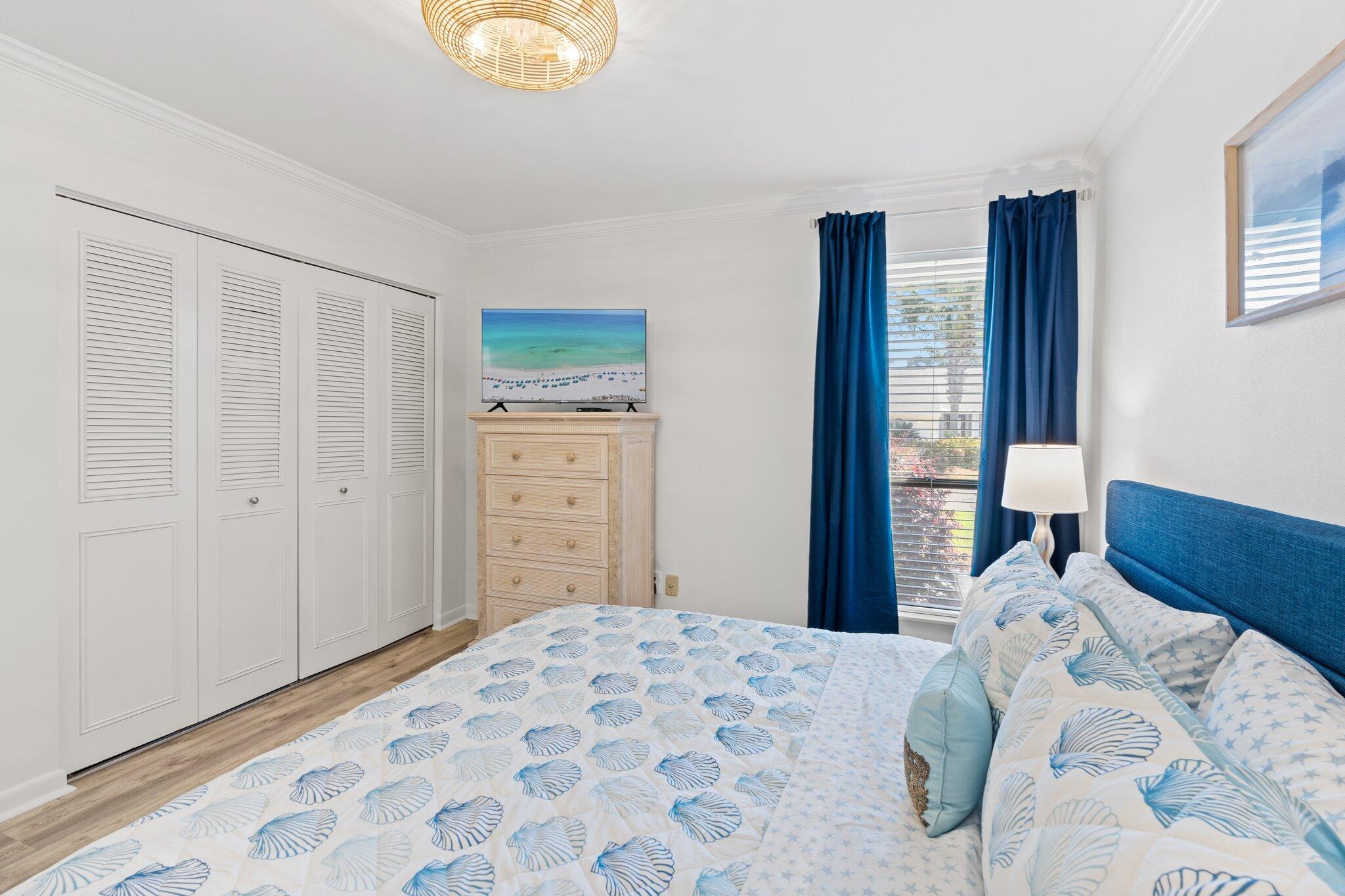 LINKSIDE VILLAGE UNIT 1 - Residential