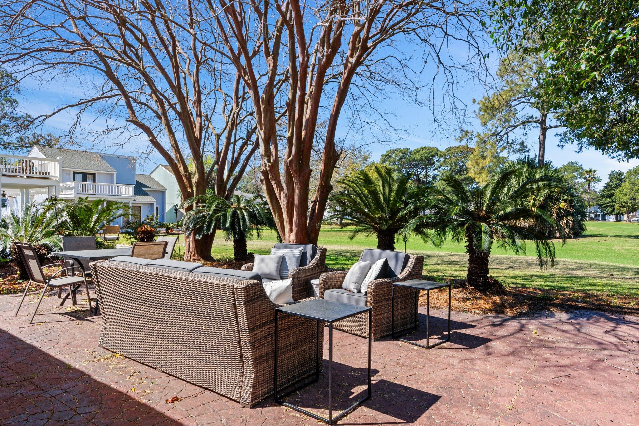 LINKSIDE VILLAGE UNIT 1 - Residential