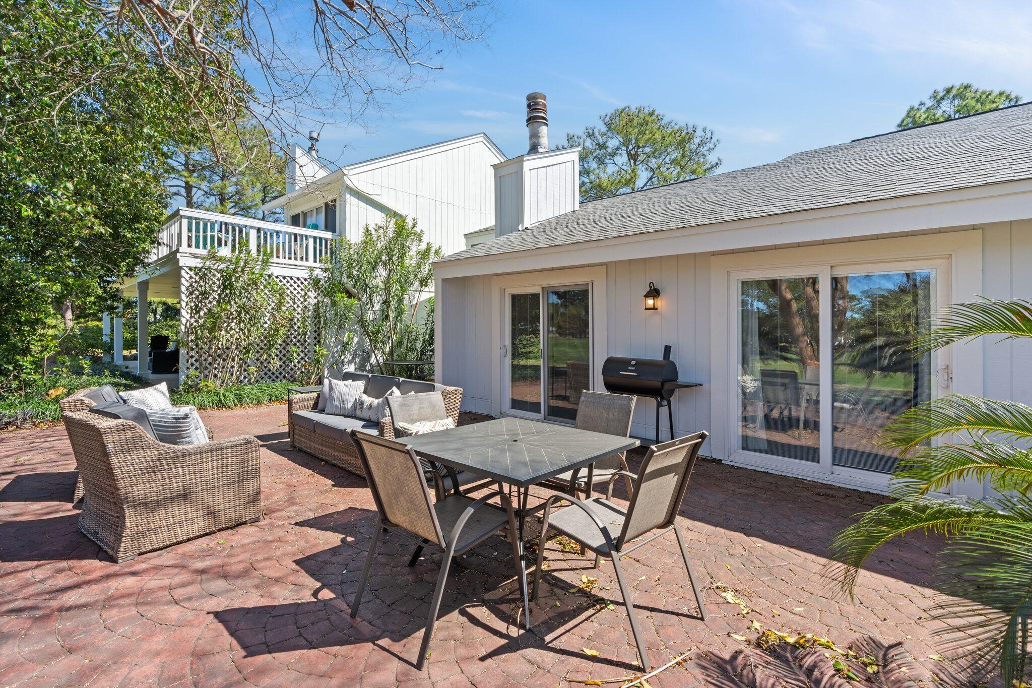 LINKSIDE VILLAGE UNIT 1 - Residential