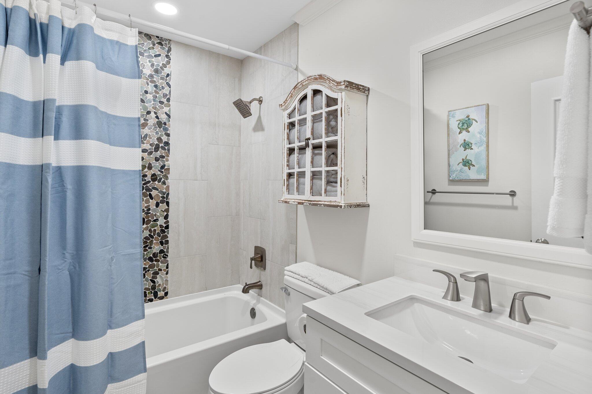 LINKSIDE VILLAGE UNIT 1 - Residential