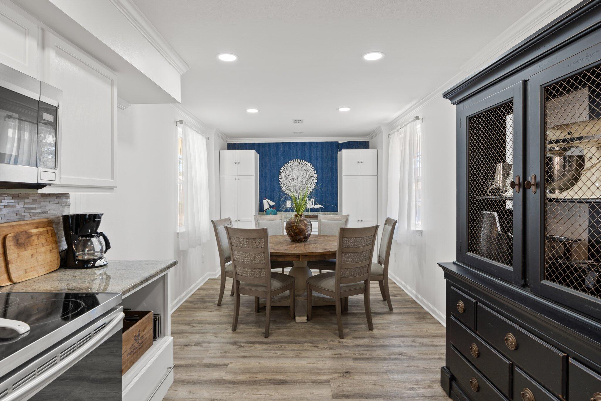 LINKSIDE VILLAGE UNIT 1 - Residential