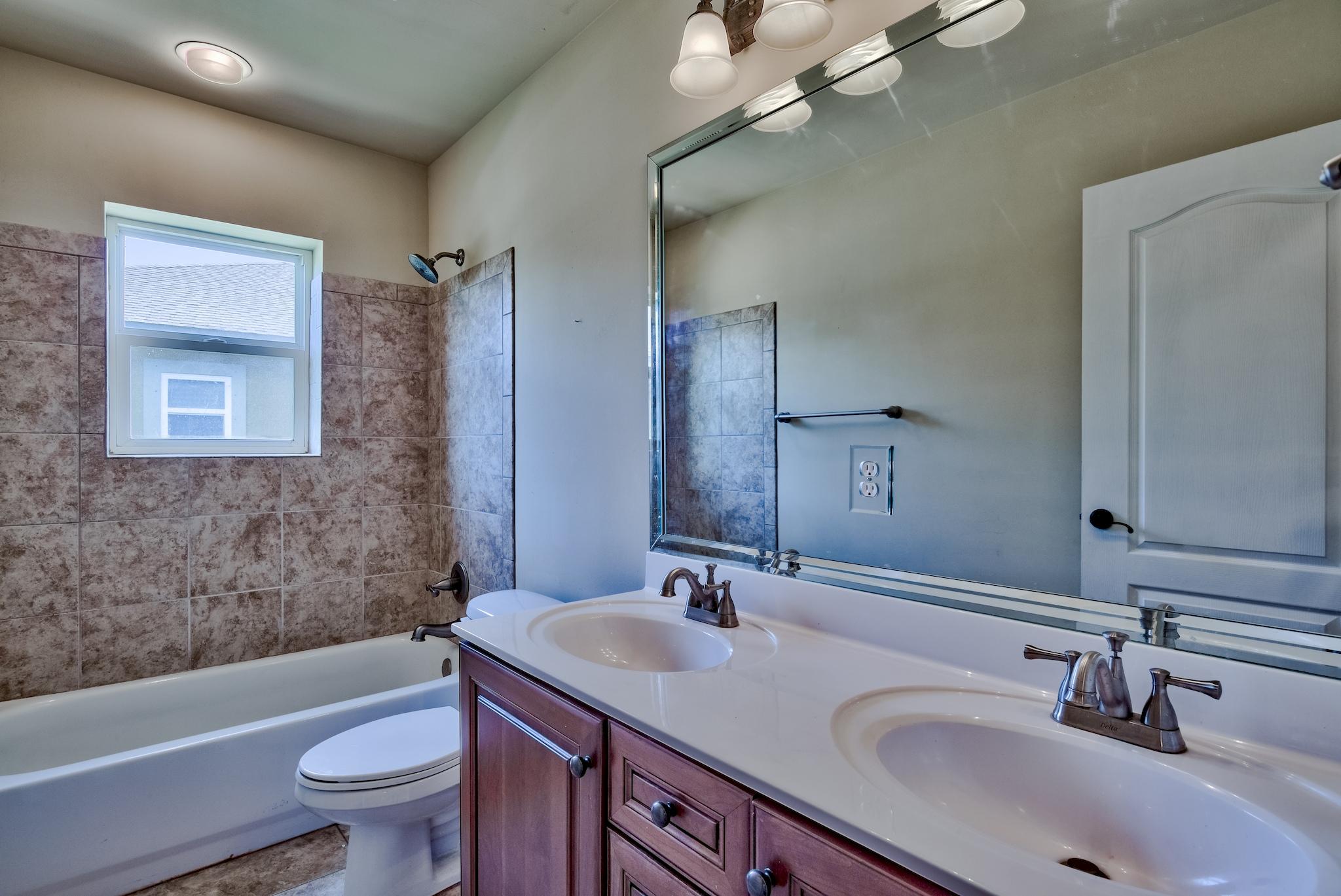 BAYWALK LANDING - Residential