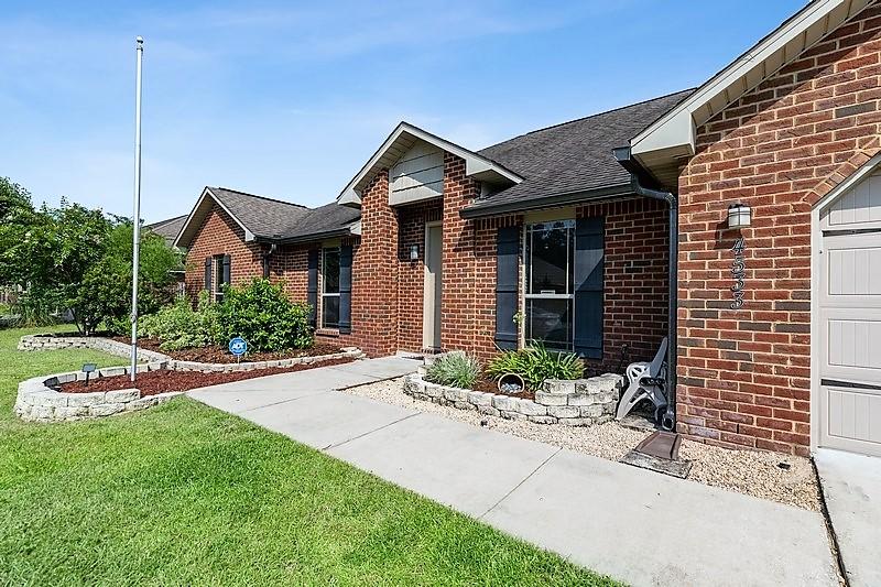 KAITLYNS PRESERVE LOT 20 - Residential