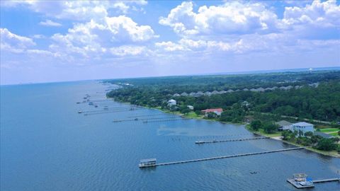 A home in Gulf Breeze