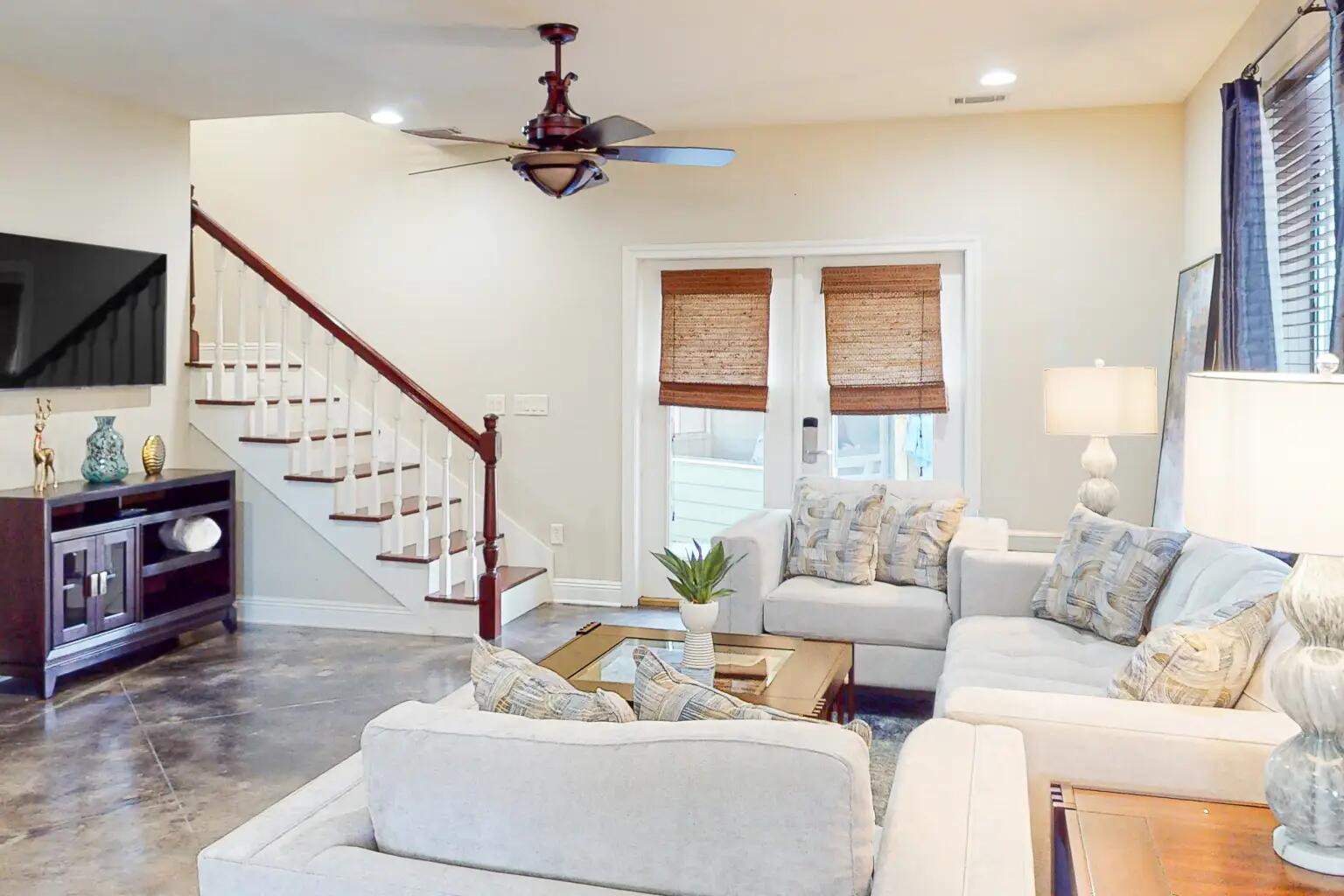 FRANGISTA BEACH 1ST ADDN - Residential