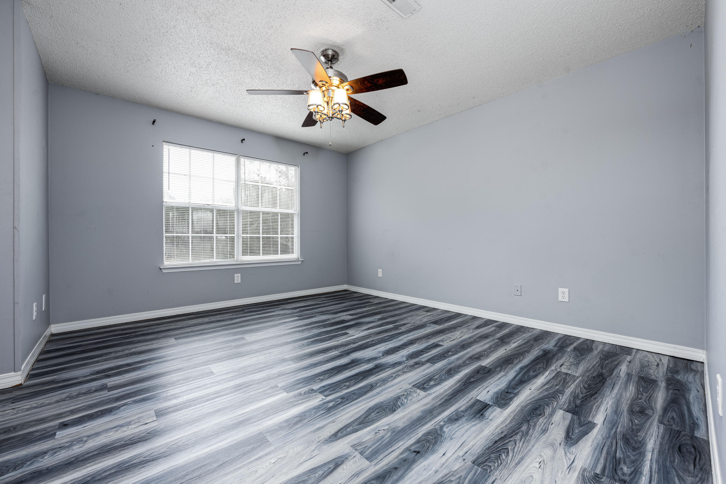 CANDLEWOOD VILLAGE - Residential