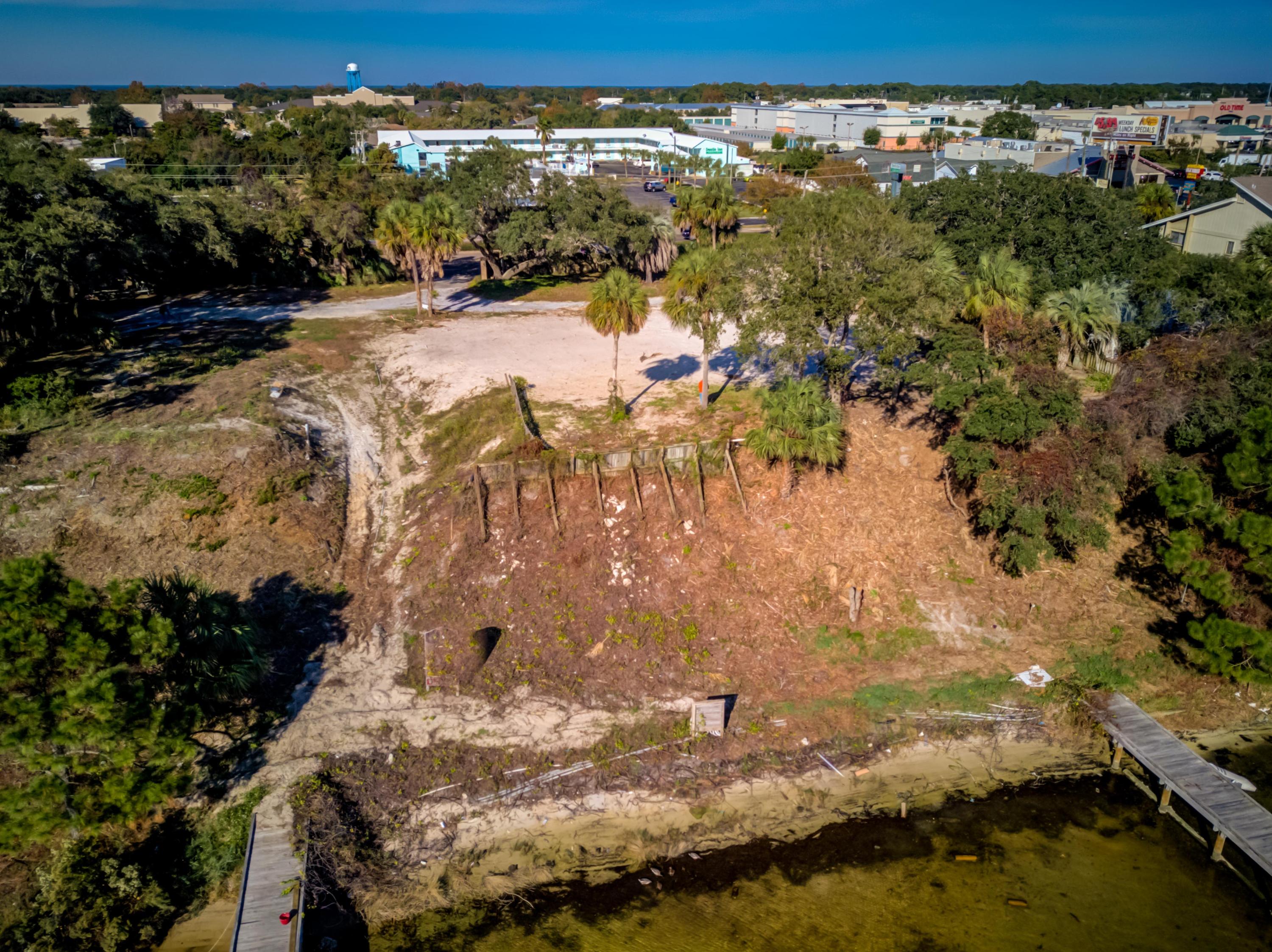 The Enclaves on the Harbor - Land