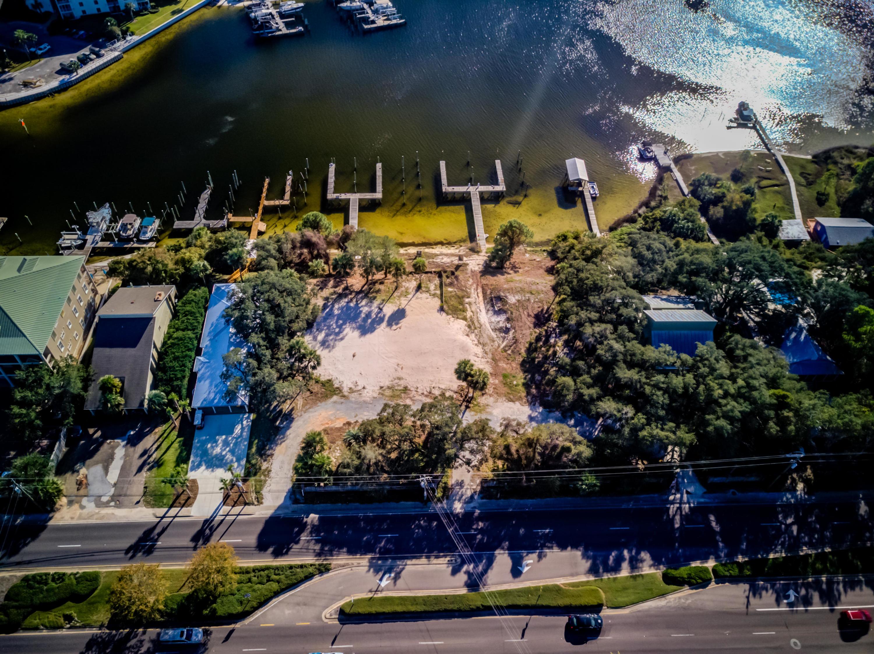 The Enclaves on the Harbor - Land