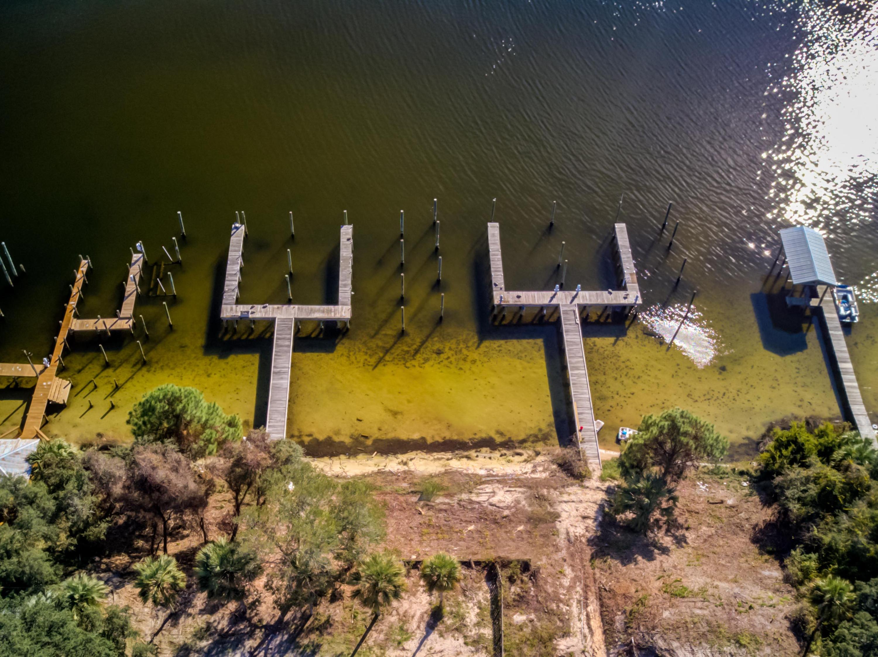 The Enclaves on the Harbor - Land