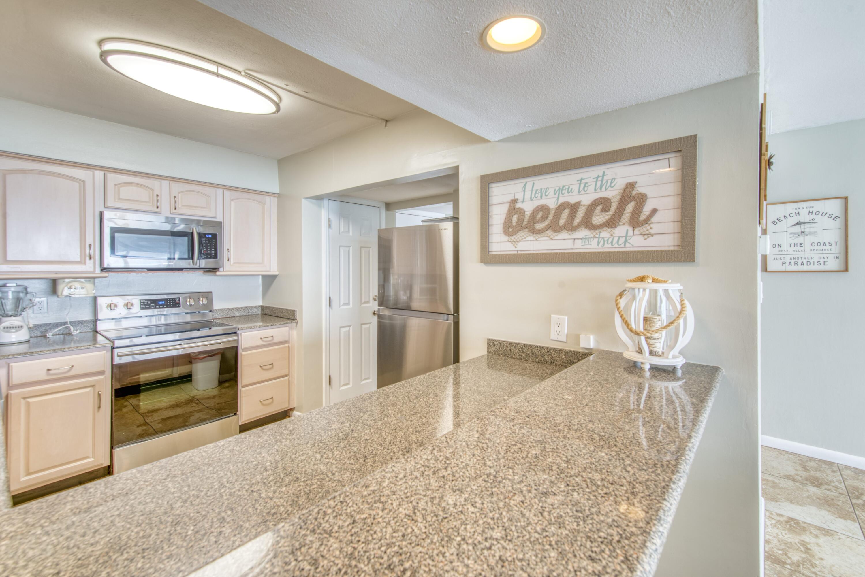 BEACH HOUSE CONDO PH 2 - Residential