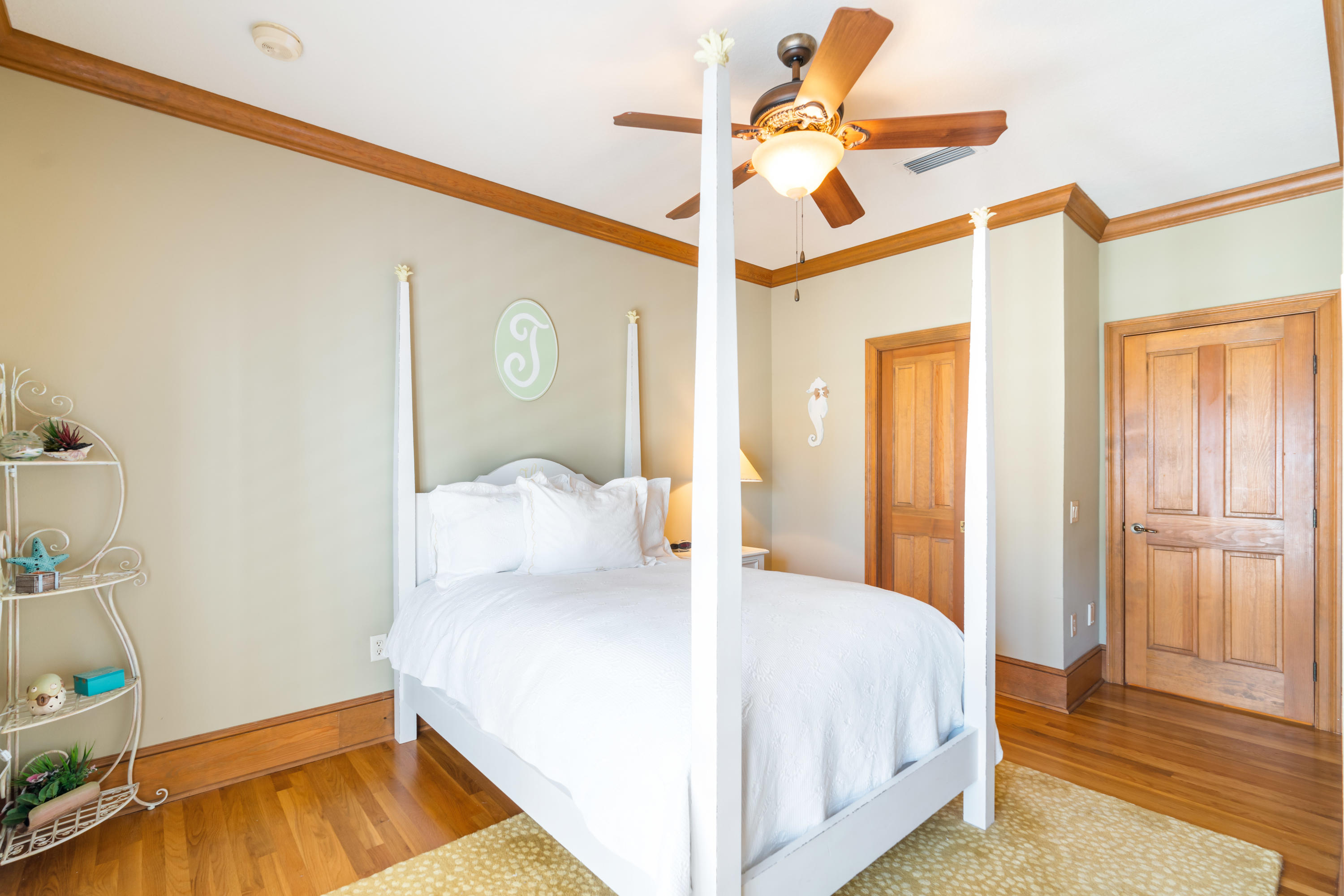 HOLIDAY ISLE - Residential