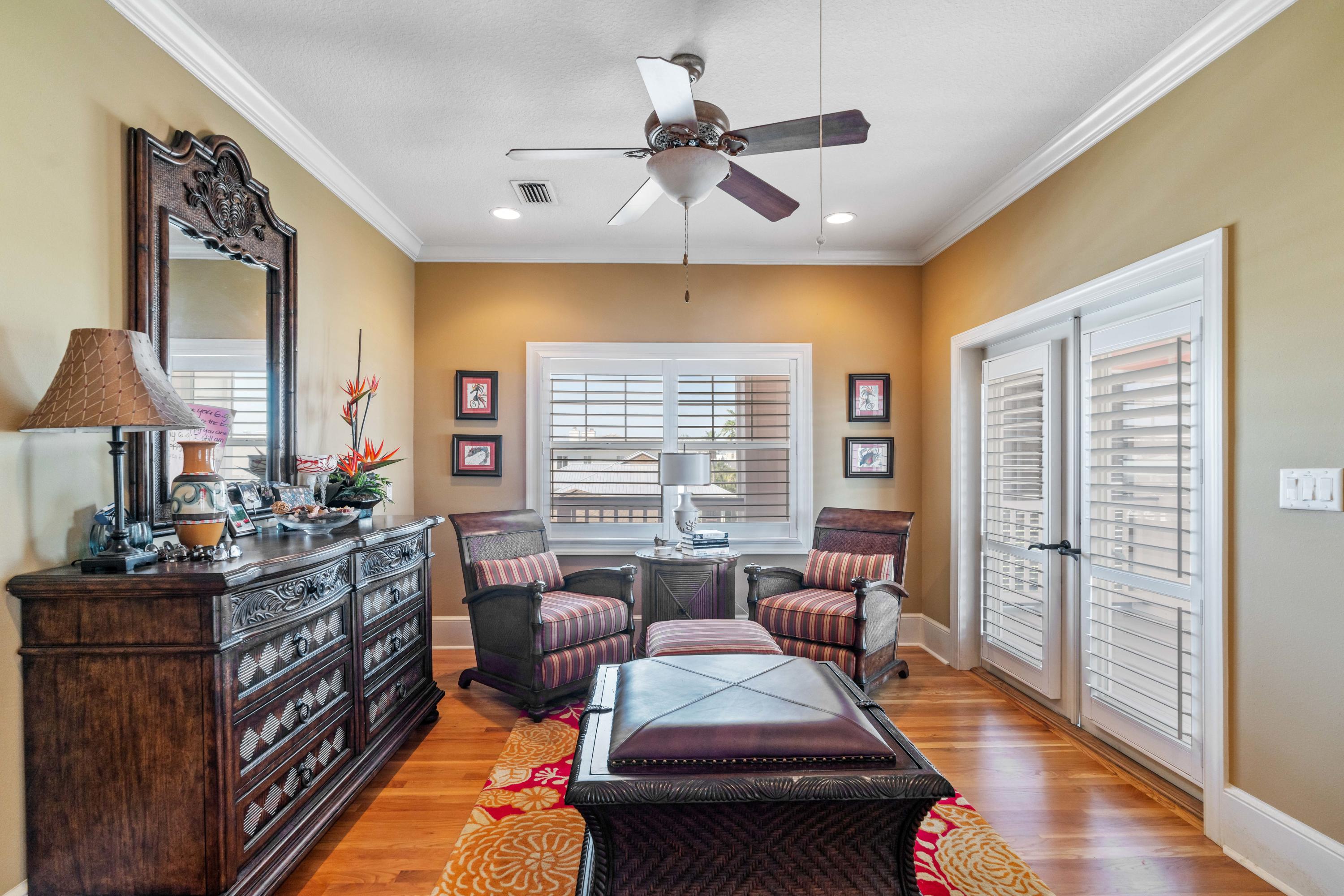 HOLIDAY ISLE - Residential