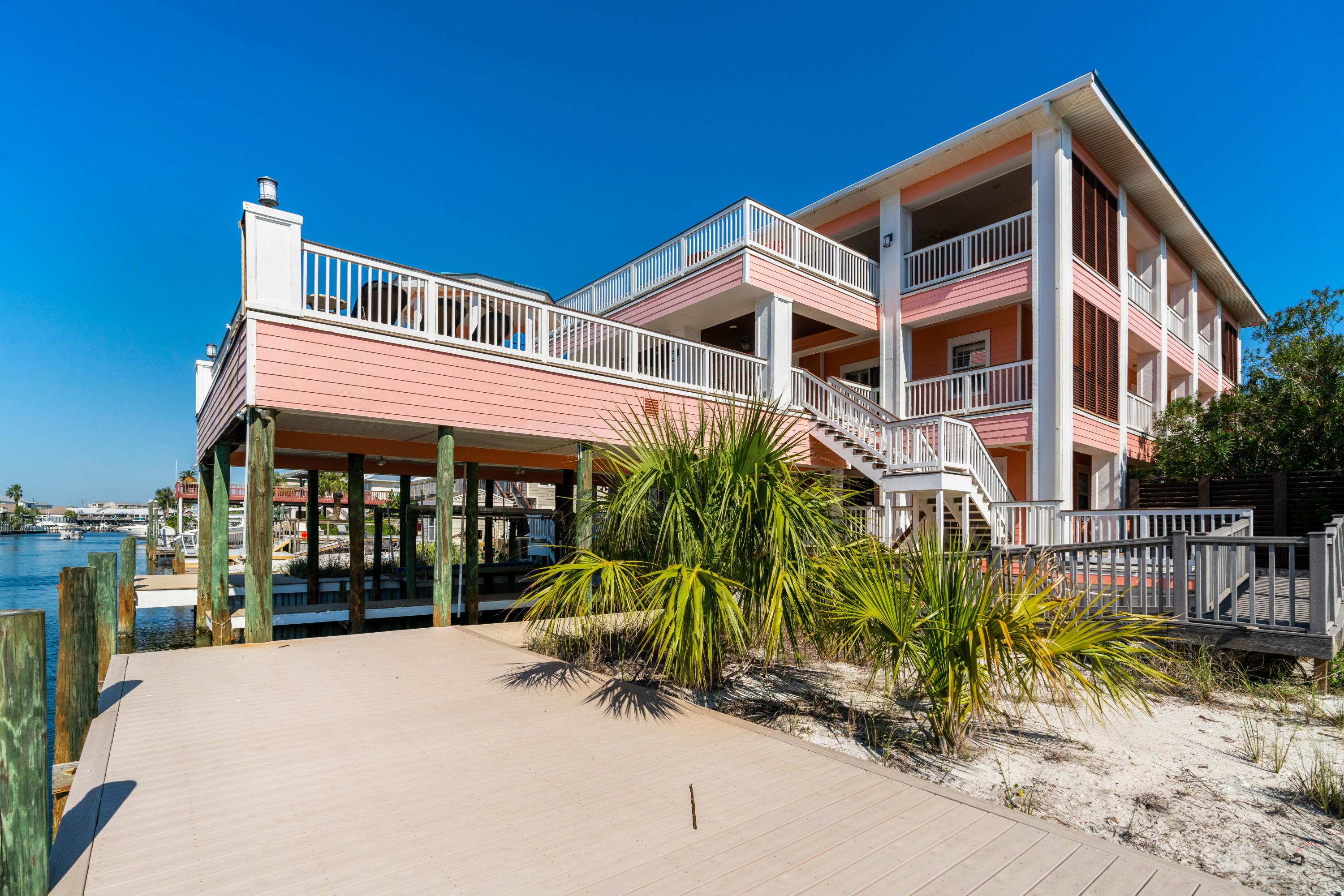 HOLIDAY ISLE - Residential