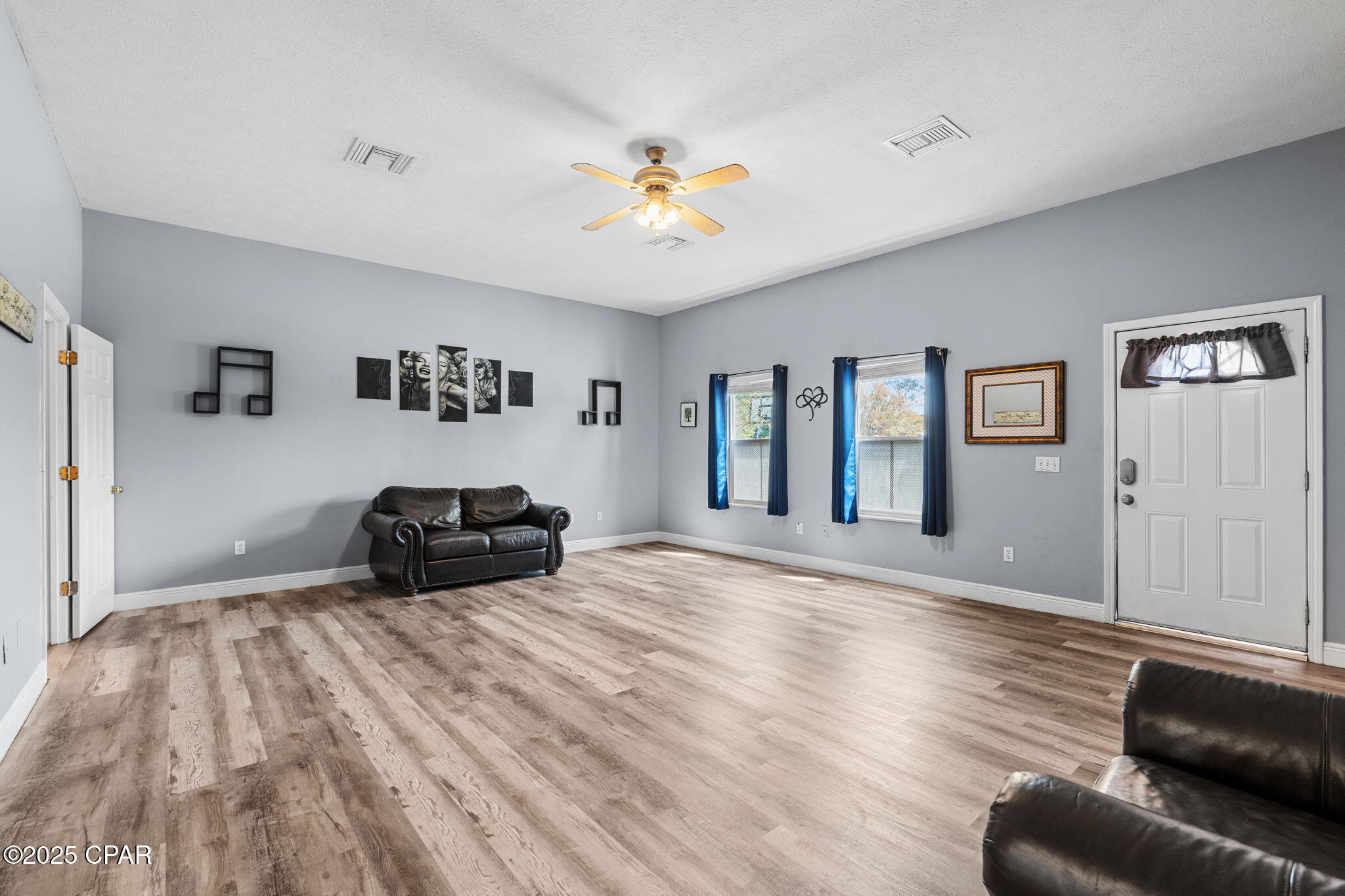 NO RECORDED SUBDIVISION - Residential