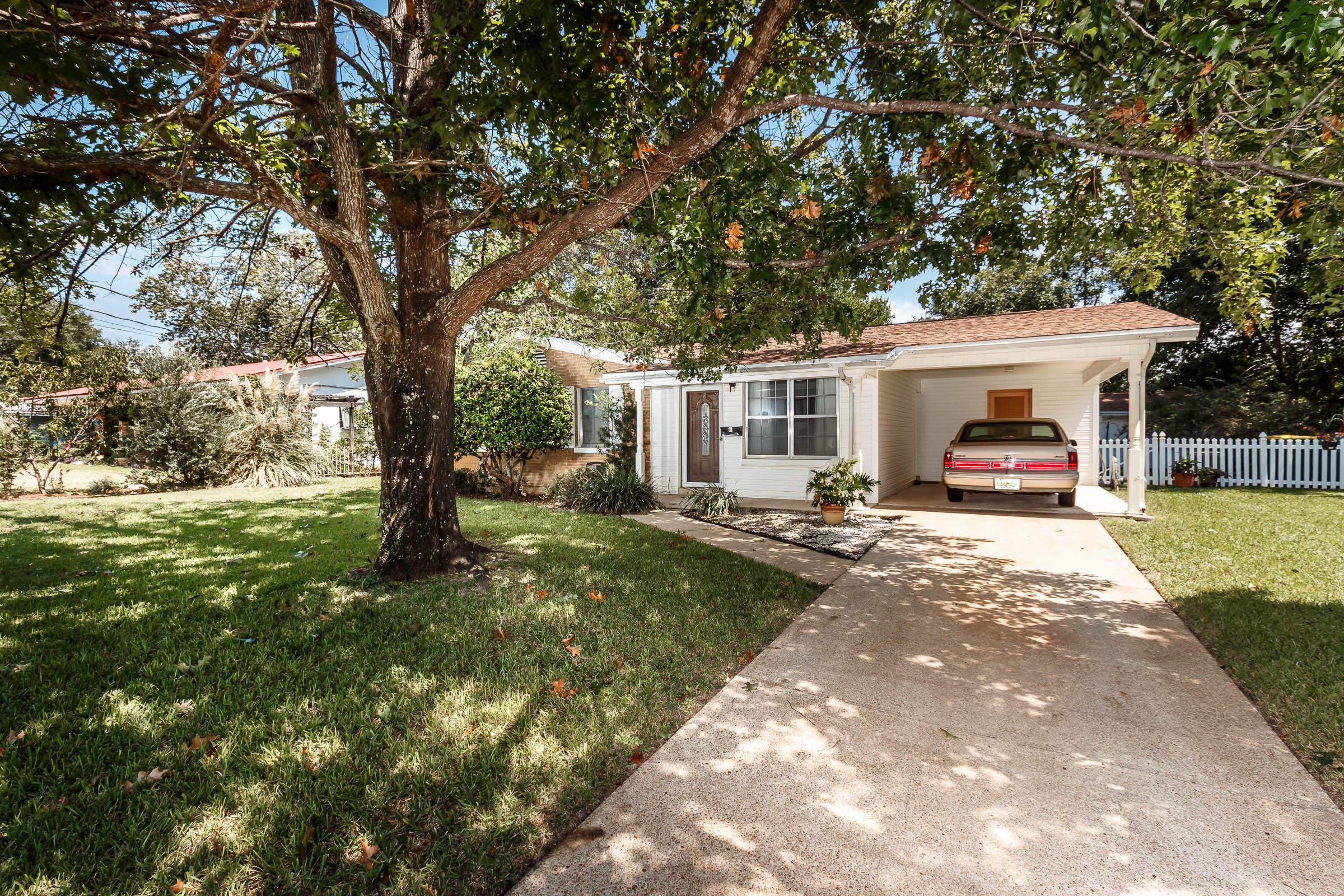 HOWARD S/D - Residential