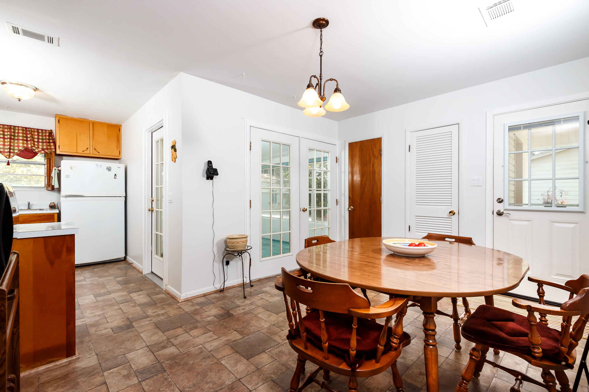 HOWARD S/D - Residential