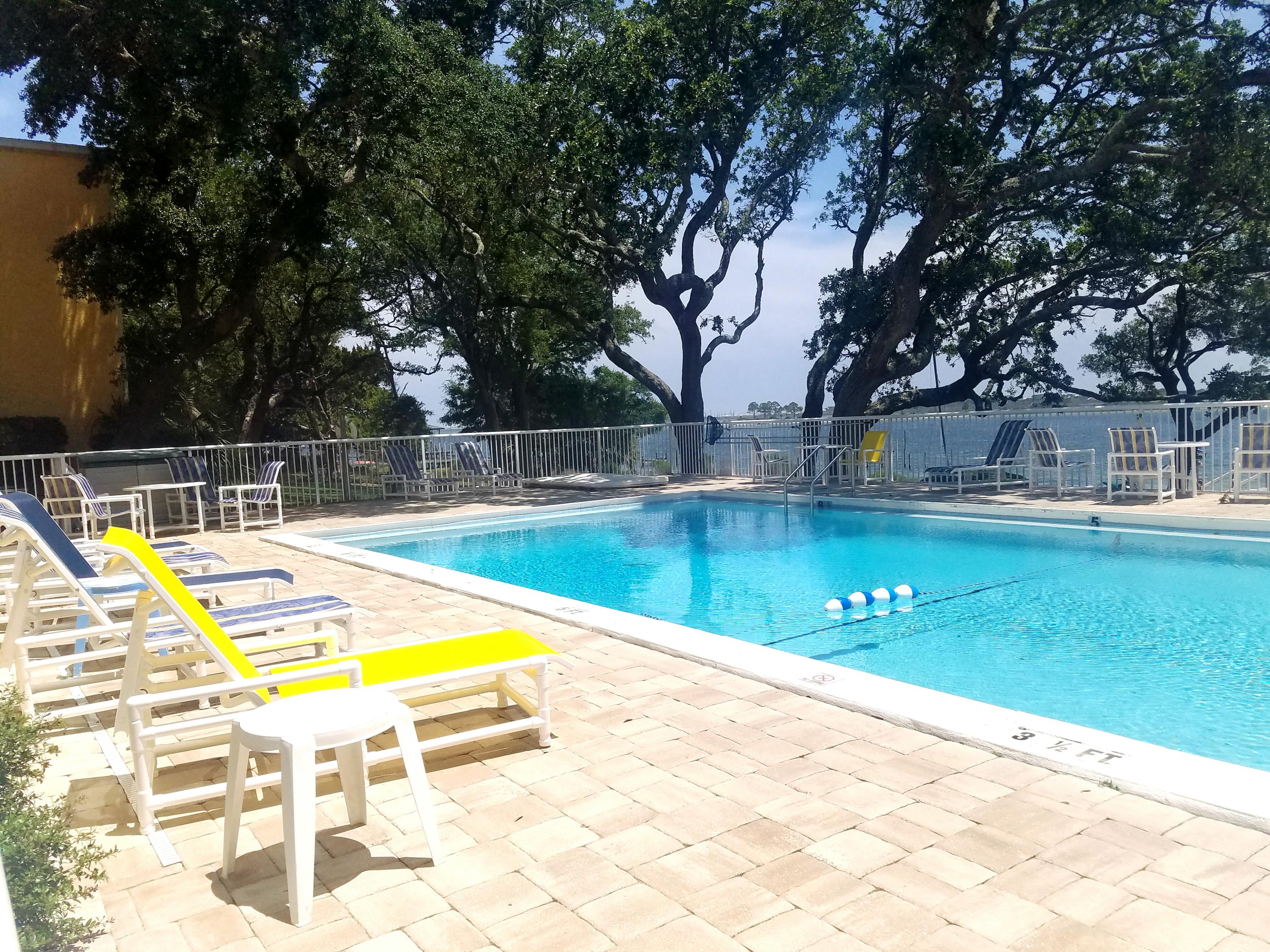 CEDARS CONDO - Residential