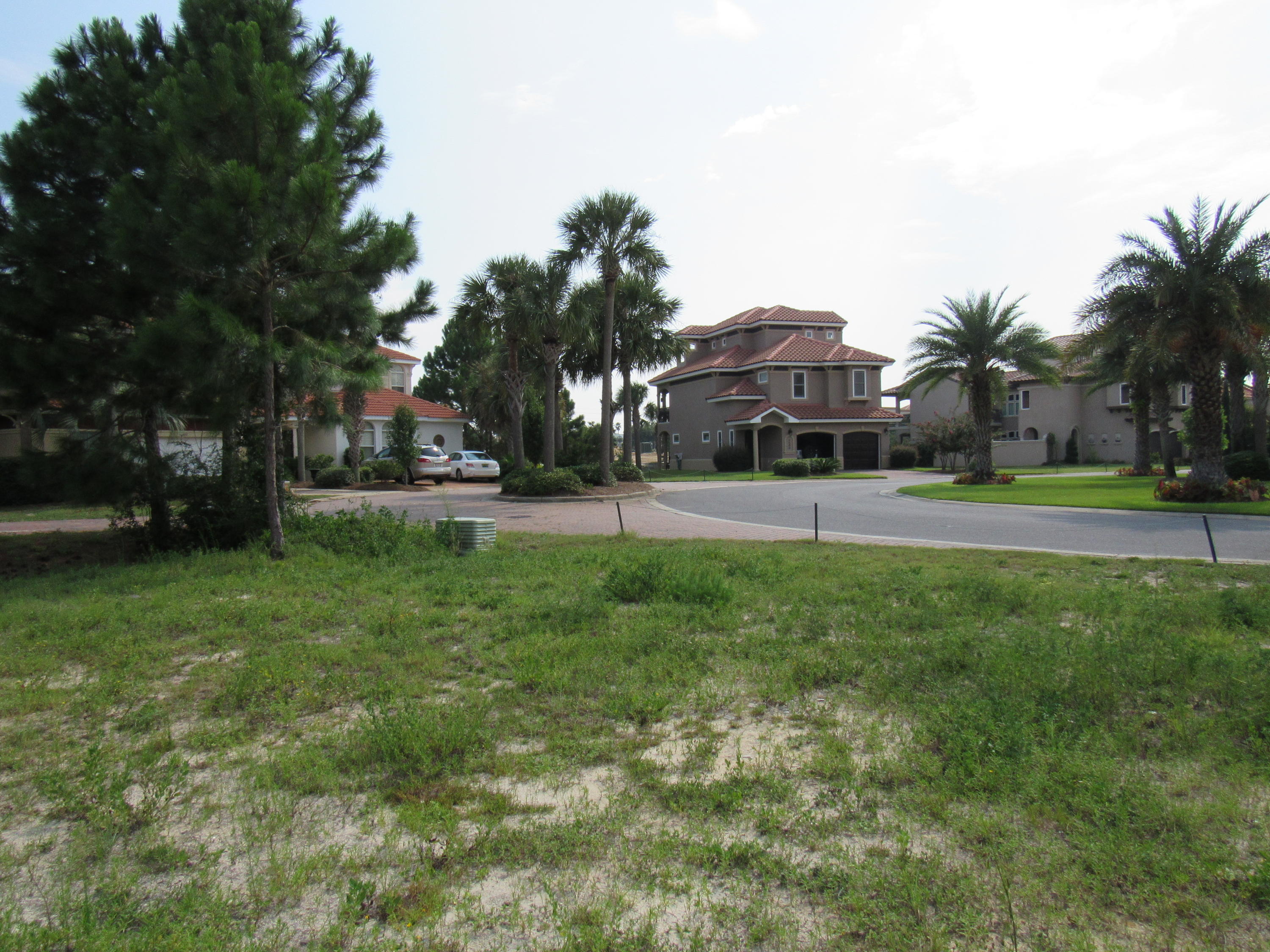 CALUSA BAY S/D - Land