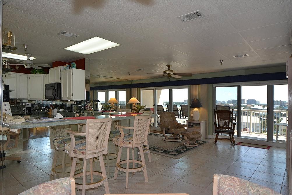 SUN KING TOWERS PH 1 - Residential