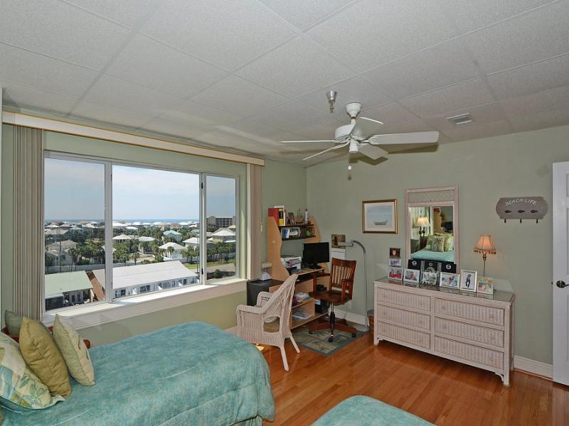 SUN KING TOWERS PH 1 - Residential