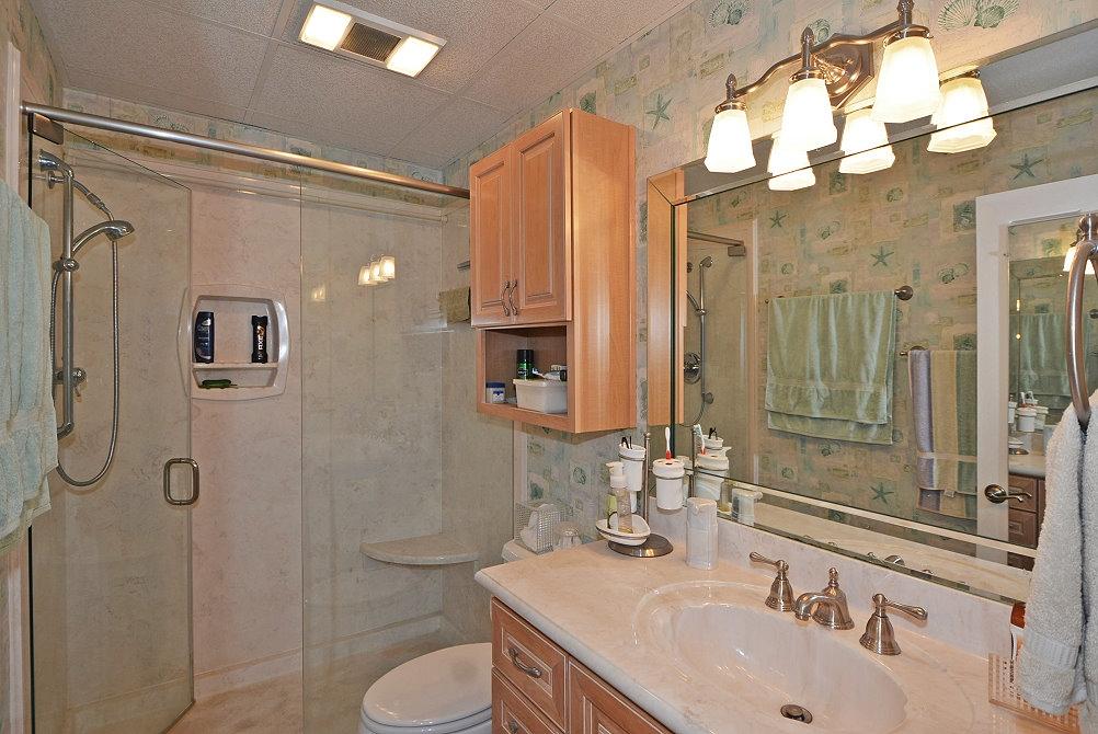 SUN KING TOWERS PH 1 - Residential