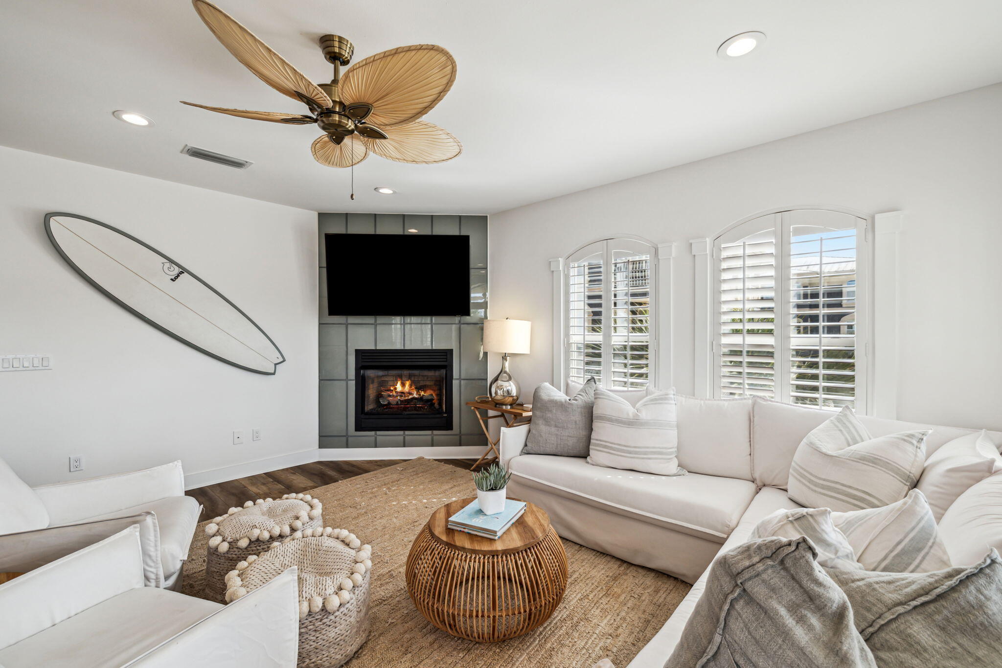 SEAVIEW VILLAS - Residential