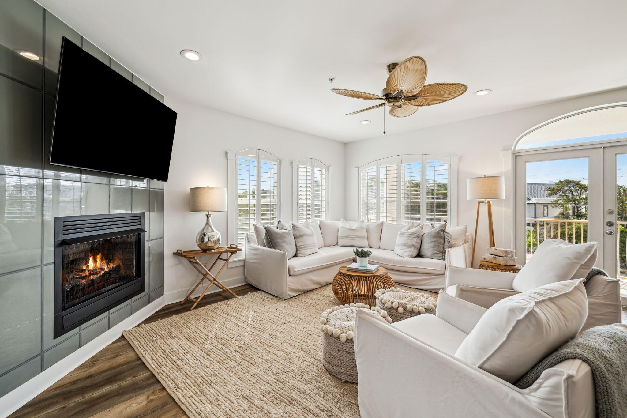 SEAVIEW VILLAS - Residential