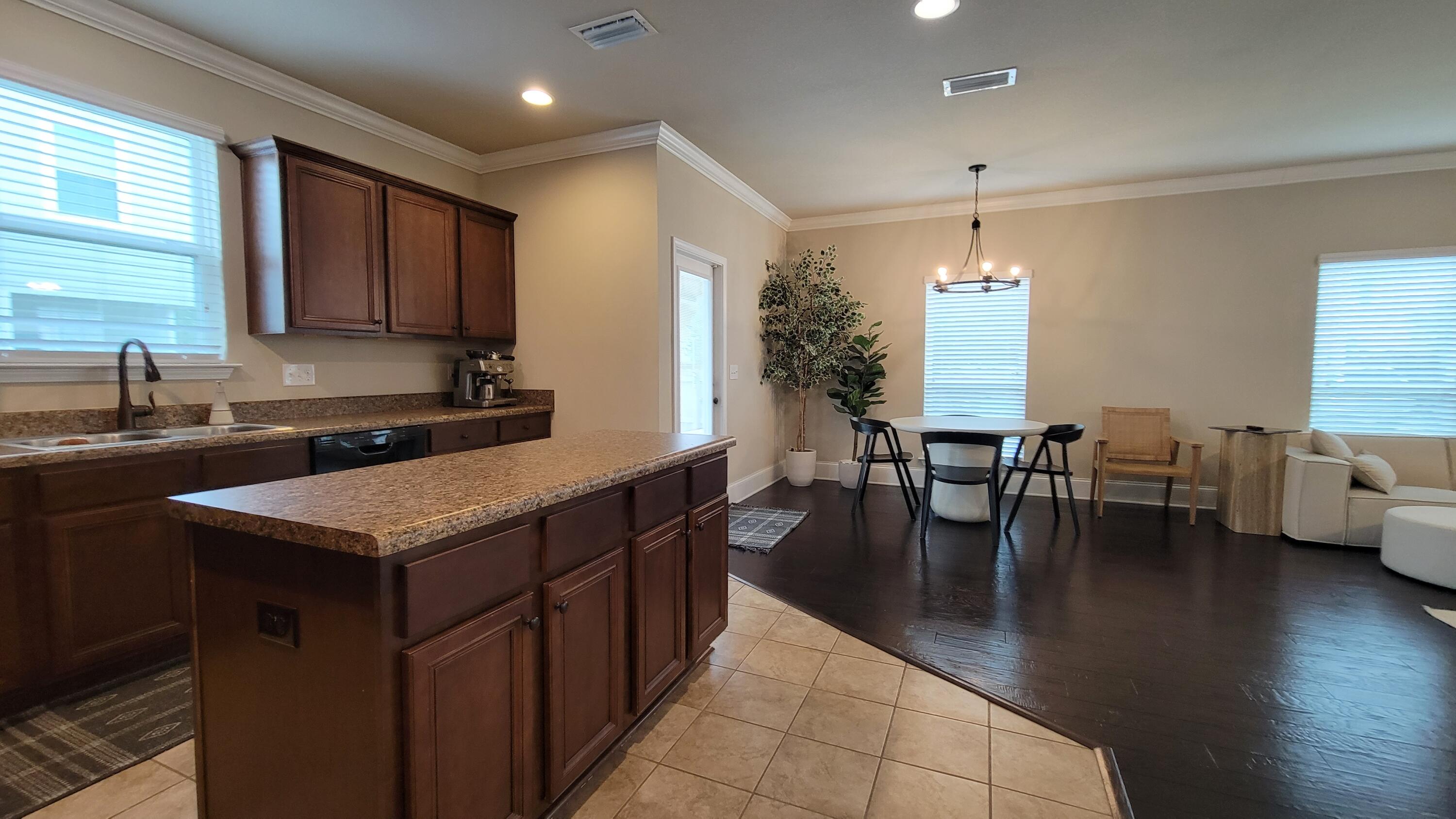 Mosaic Oaks - Residential Lease