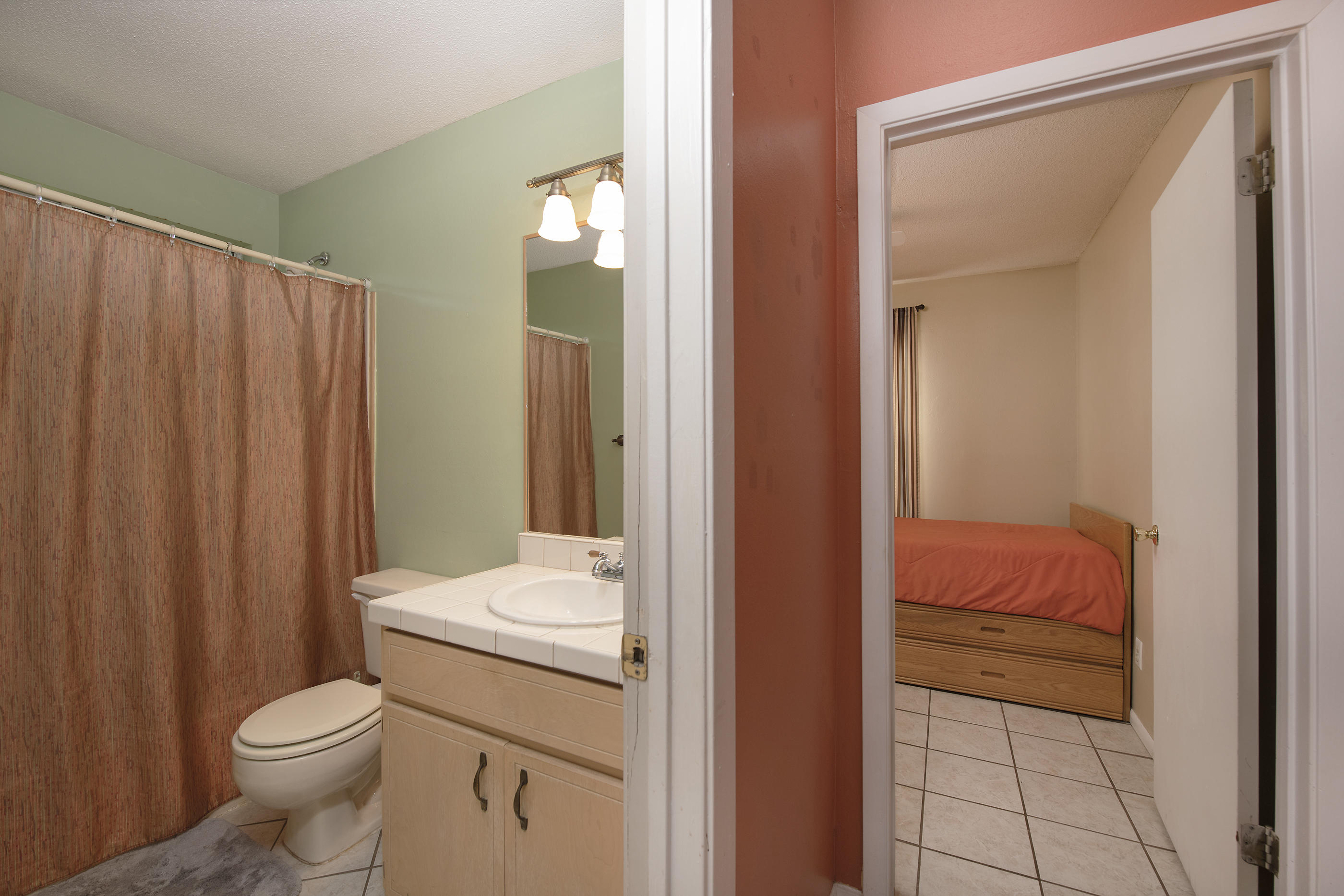 YORKTOWN AT WILLOW BEND - Residential